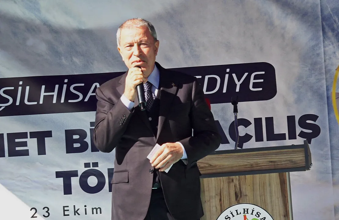 Hulusi Akar'dan birlik mesajı: Cumhur İttifakı'nın önünde hiçbir engel duramaz