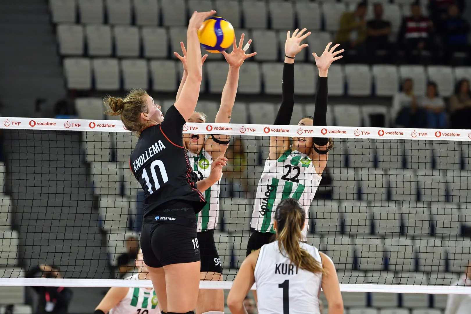 Muradiye'de Beşiktaş rüzgarı: Manisa evinde galibiyete hasret kaldı
