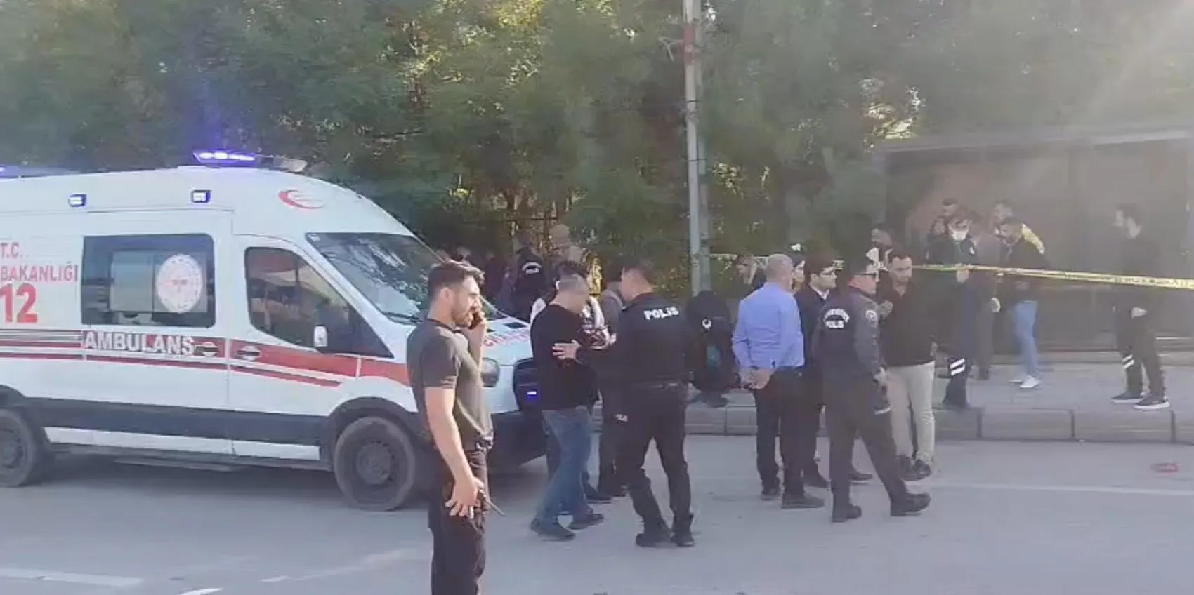 Muş'ta arazi kavgası kanlı bitti: Emekli polis dehşet saçtı