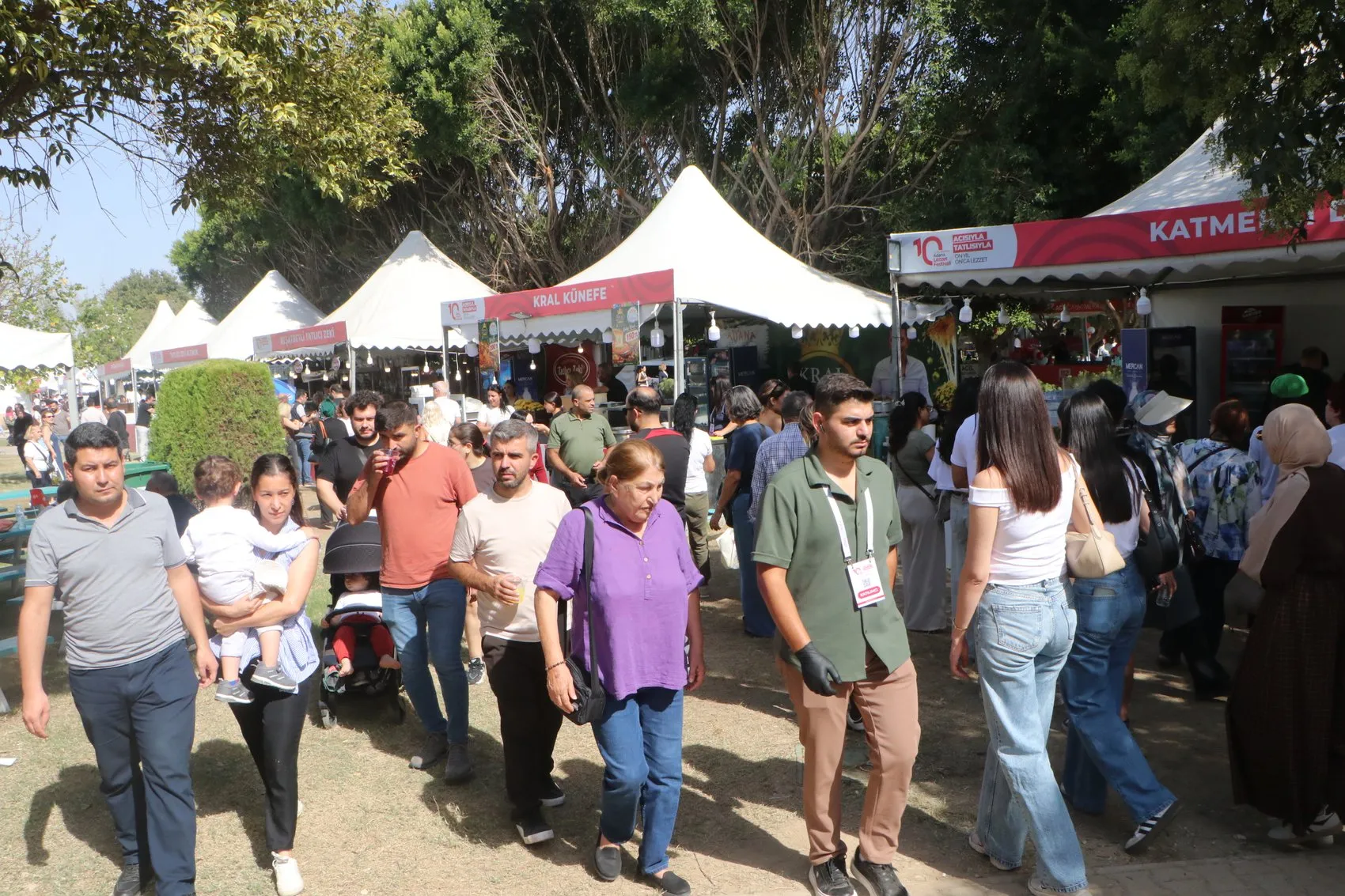 Adana'da Lezzet Rüzgarı: Kebap Kokusu Tüm Şehri Sardı