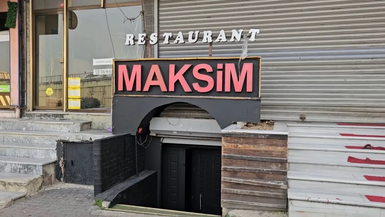 Küçükçekmece'de gece yarısı dehşeti: İzinli polis memuru çatışmada can verdi