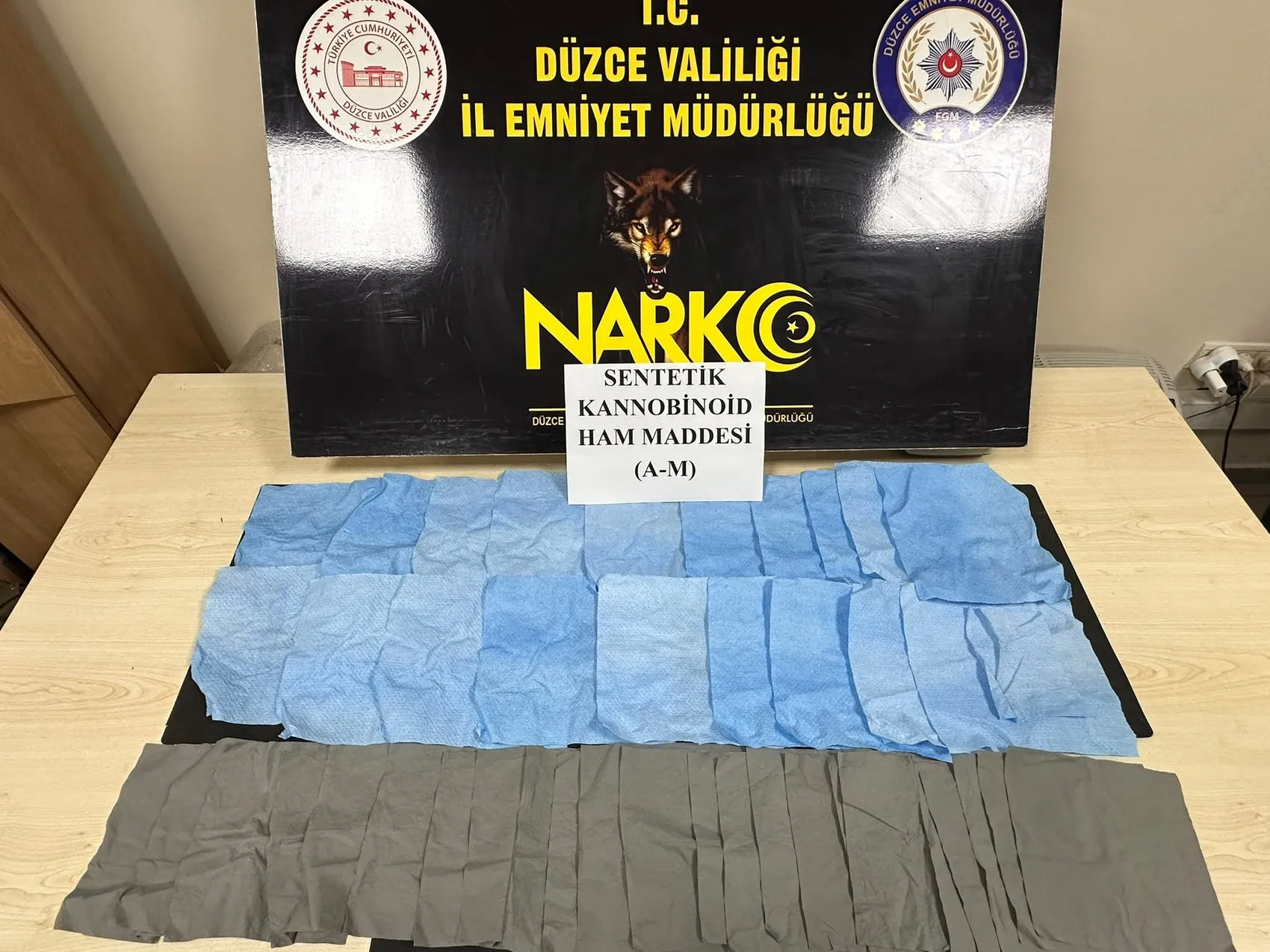 Düzce'de otobüs operasyonu: Milyonluk zehir sevkiyatına geçit yok