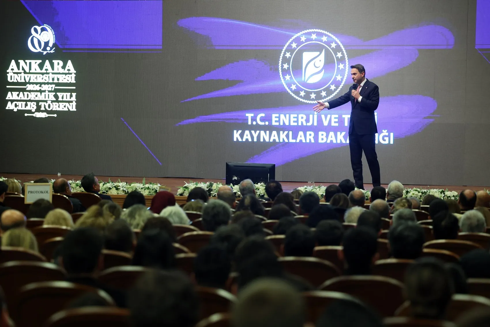 Gabar'dan Somali'ye uzanan enerji hamlesi: Bakan Bayraktar'dan gençlere bağımsızlık mesajı