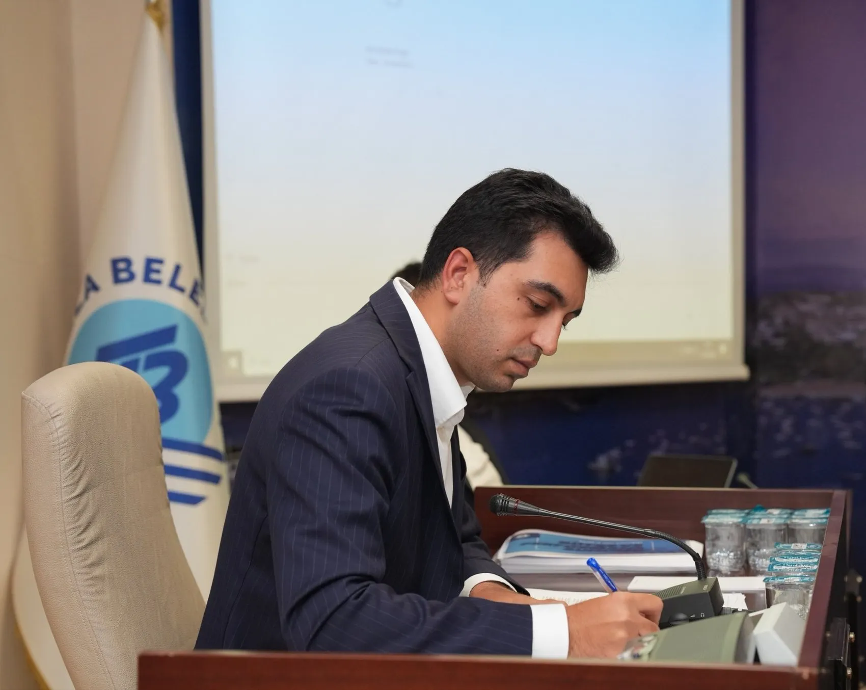 Tuzla'nın 2027 vizyonu şekillendi: 9,6 milyar liralık bütçeye vatandaş imzası