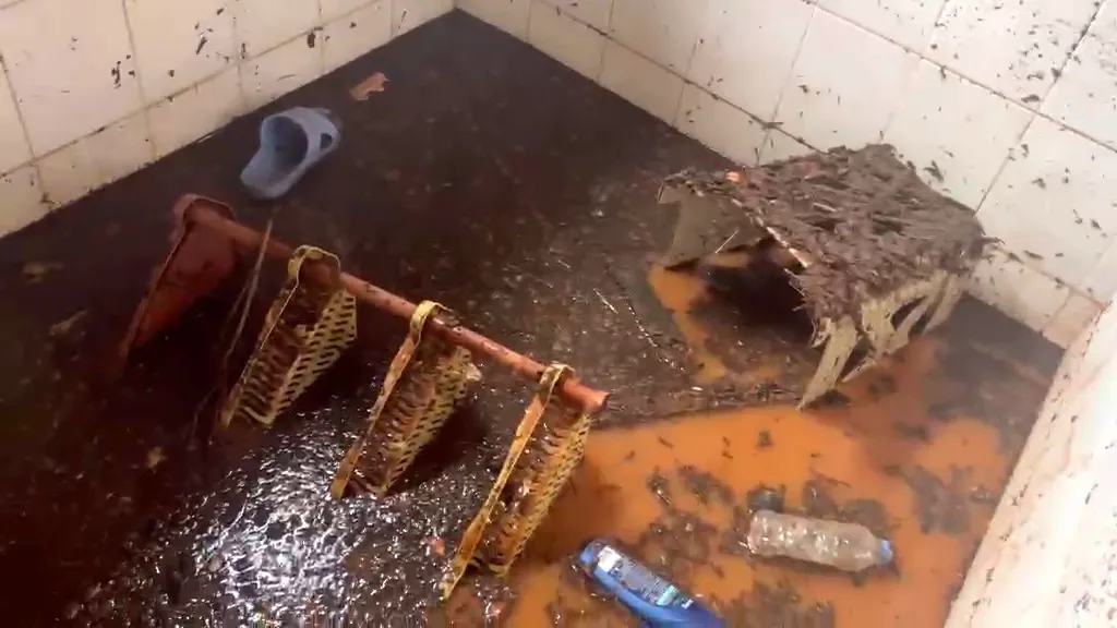 Demre'de kabus geri döndü: 15 gün arayla ikinci büyük yıkım