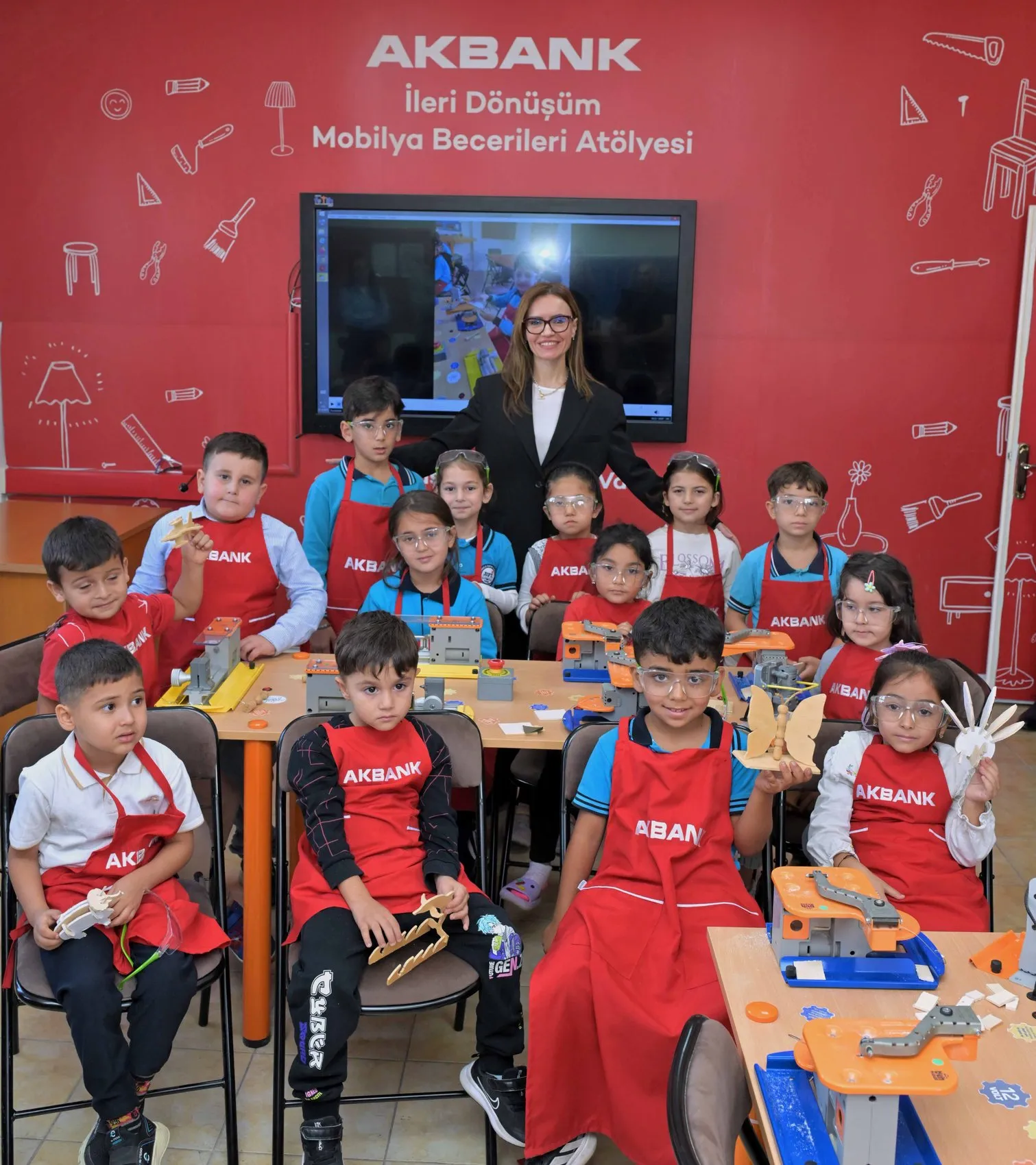 Sıralarını kendi elleriyle yeniliyorlar: Meslek liselerinde yeşil dönüşüm dönemi