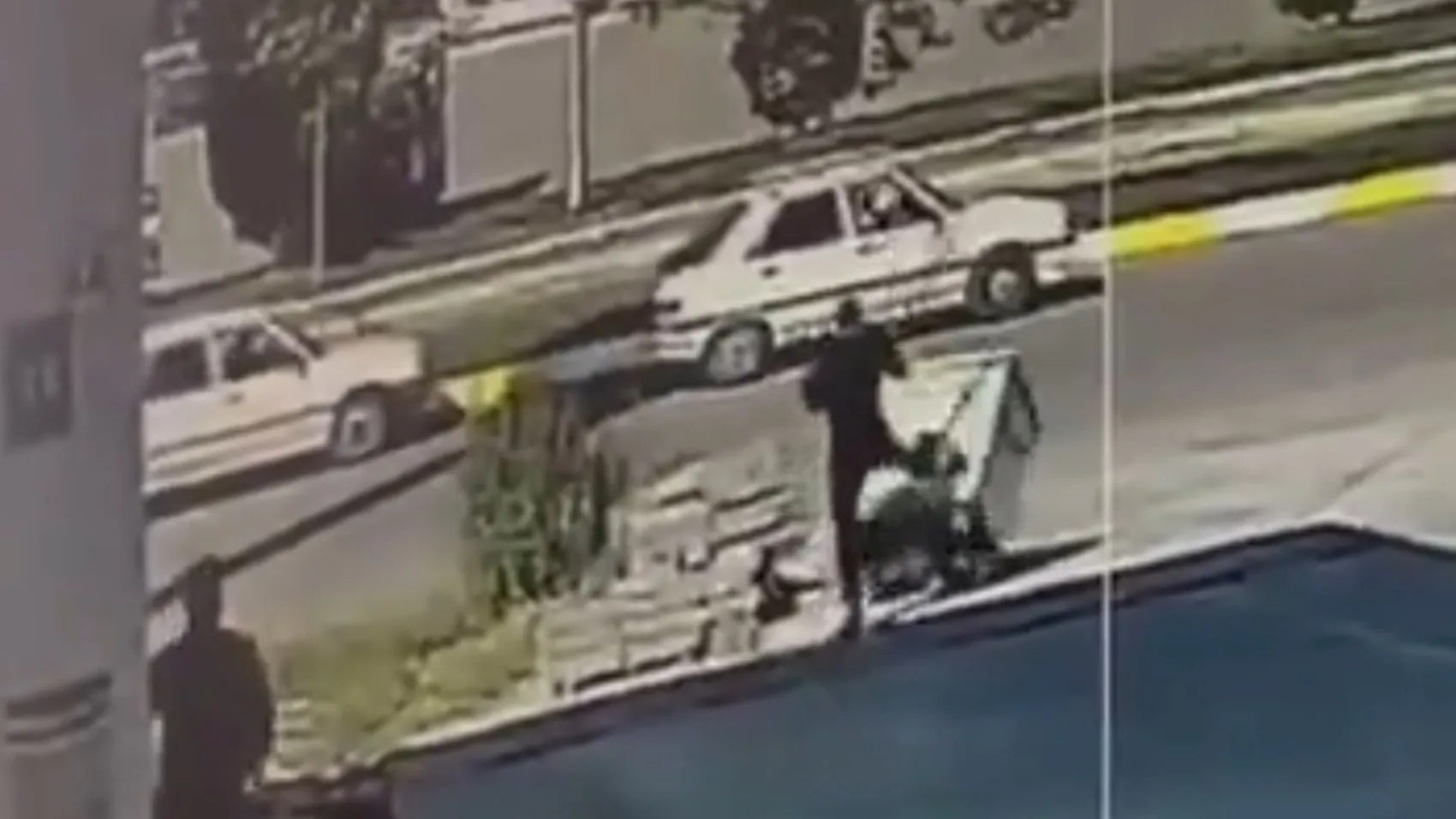Şanlıurfa'da hesaplaşma: Bıçaklı saldırganın sopalı dayakla biten kaçışı