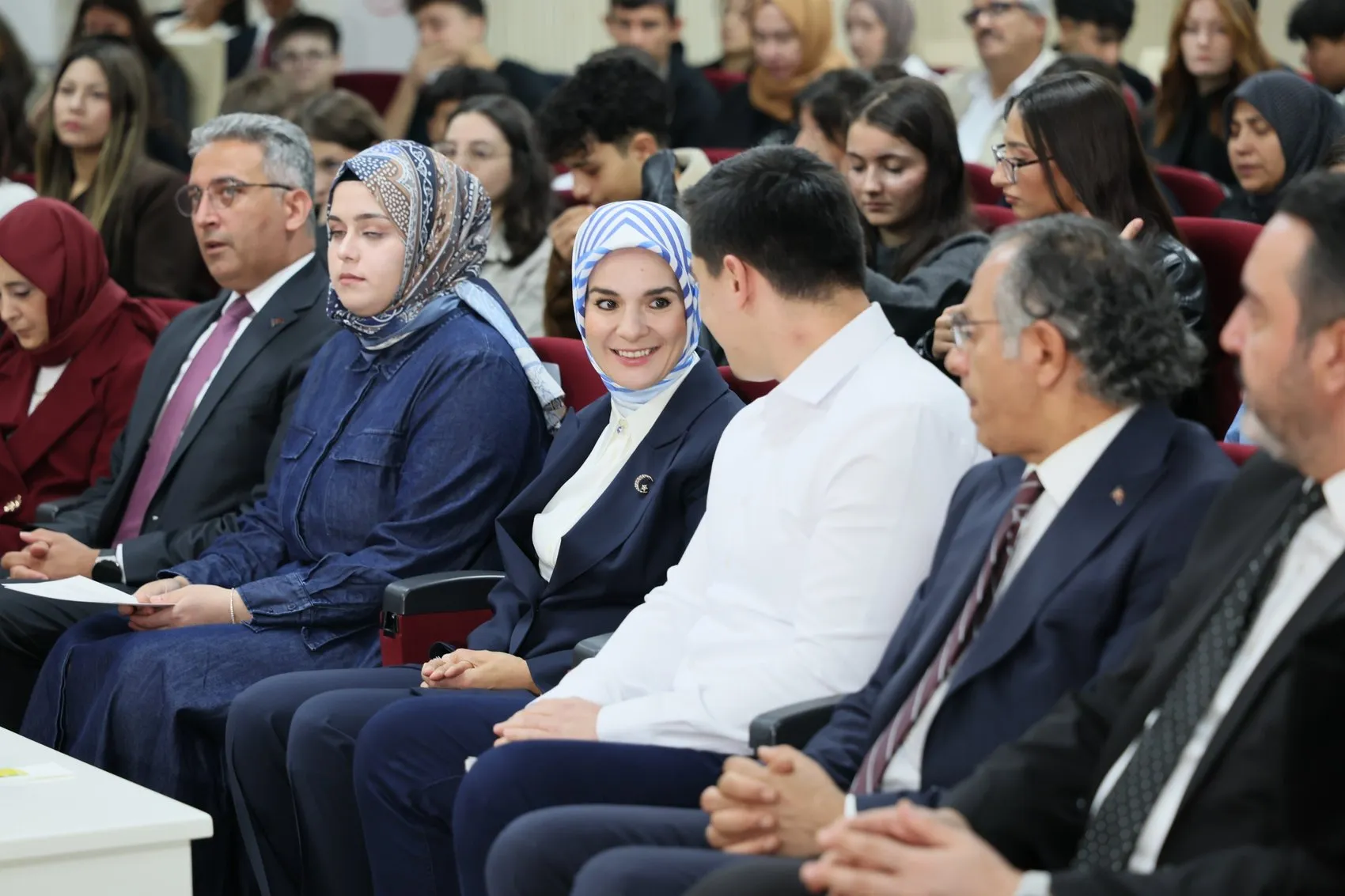 Devletin şefkatiyle büyüyen 394 genç için yeni bir başlangıç: Kamu kapıları açıldı