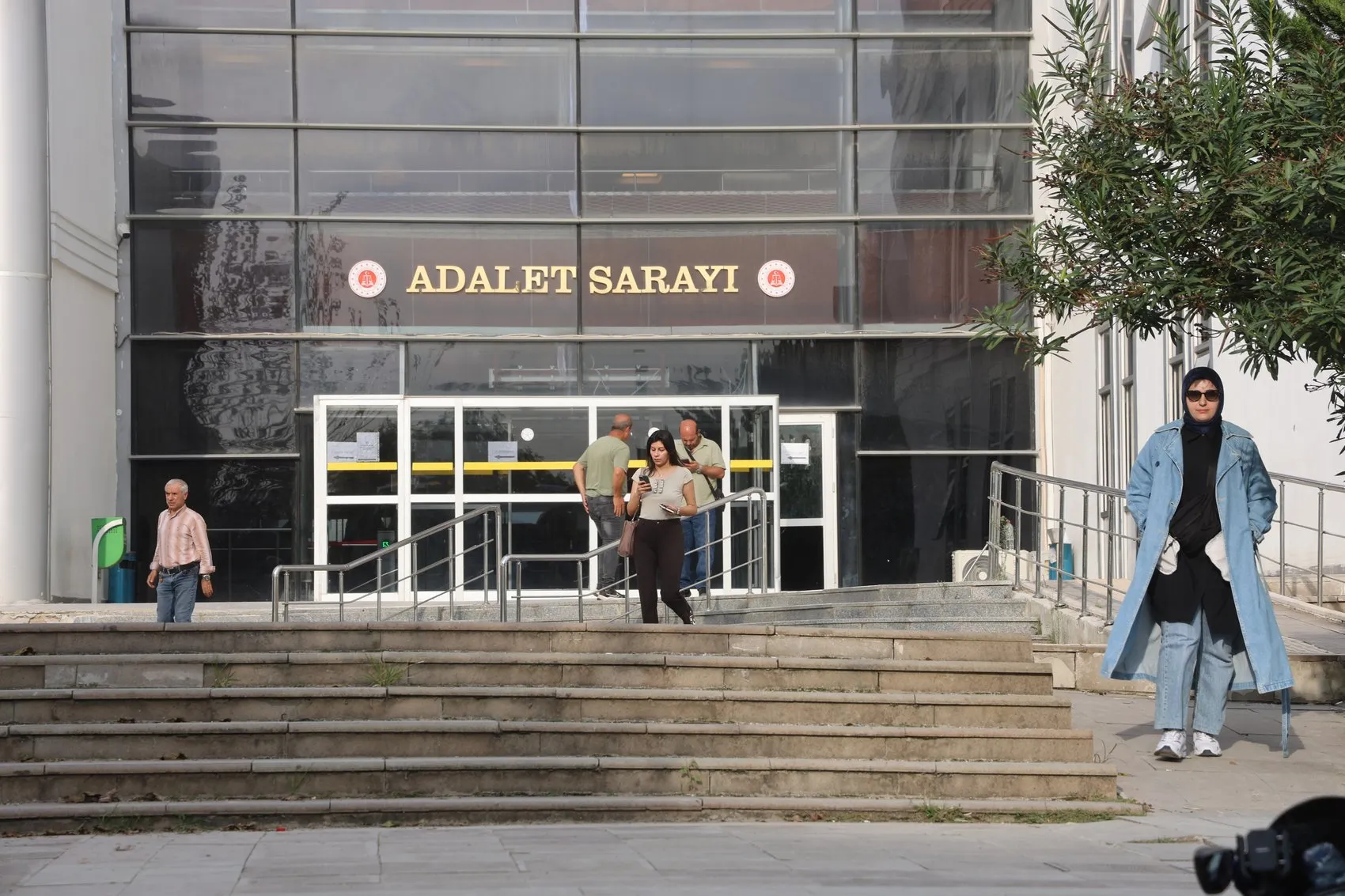 Konteynerde uyuyan işçilere vahşi saldırı: Mahkemeden emsal niteliğinde karar