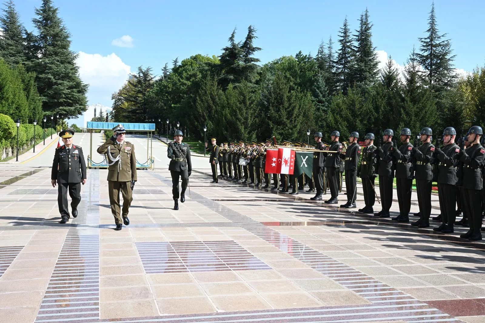 Ankara'da kritik savunma zirvesi: Polonyalı komutan ağırlandı