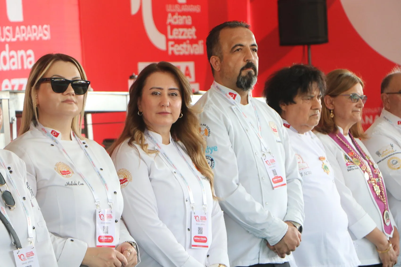 Adana'da dev mangal ateşi 10'uncu kez lezzet tutkunları için yandı
