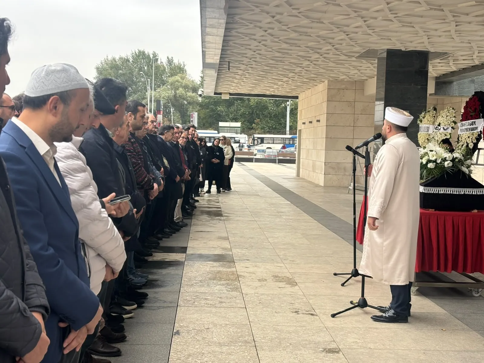 Müzik dünyasının hüzünlü vedası: Alpay Naziklioğlu Ankara'da toprağa verildi
