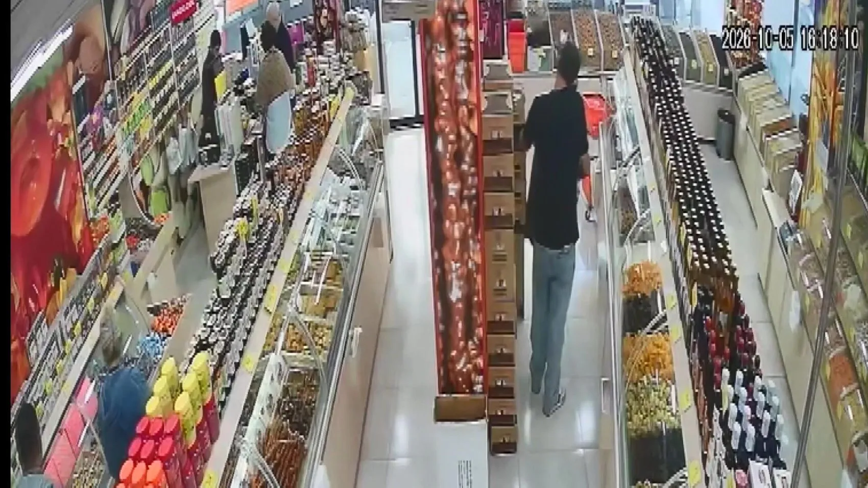 Avcılar'da kahve hırsızlığı: Çalışanın sesiyle planı suya düştü