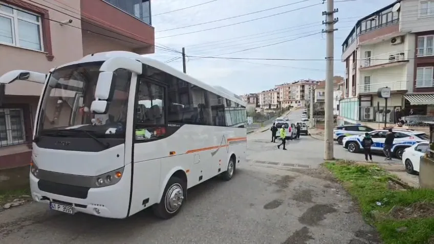 6 yaşındaki Ela’nın davasında şok karar: Servis şoförü serbest kaldı, baba adliye koridorlarında isyan etti