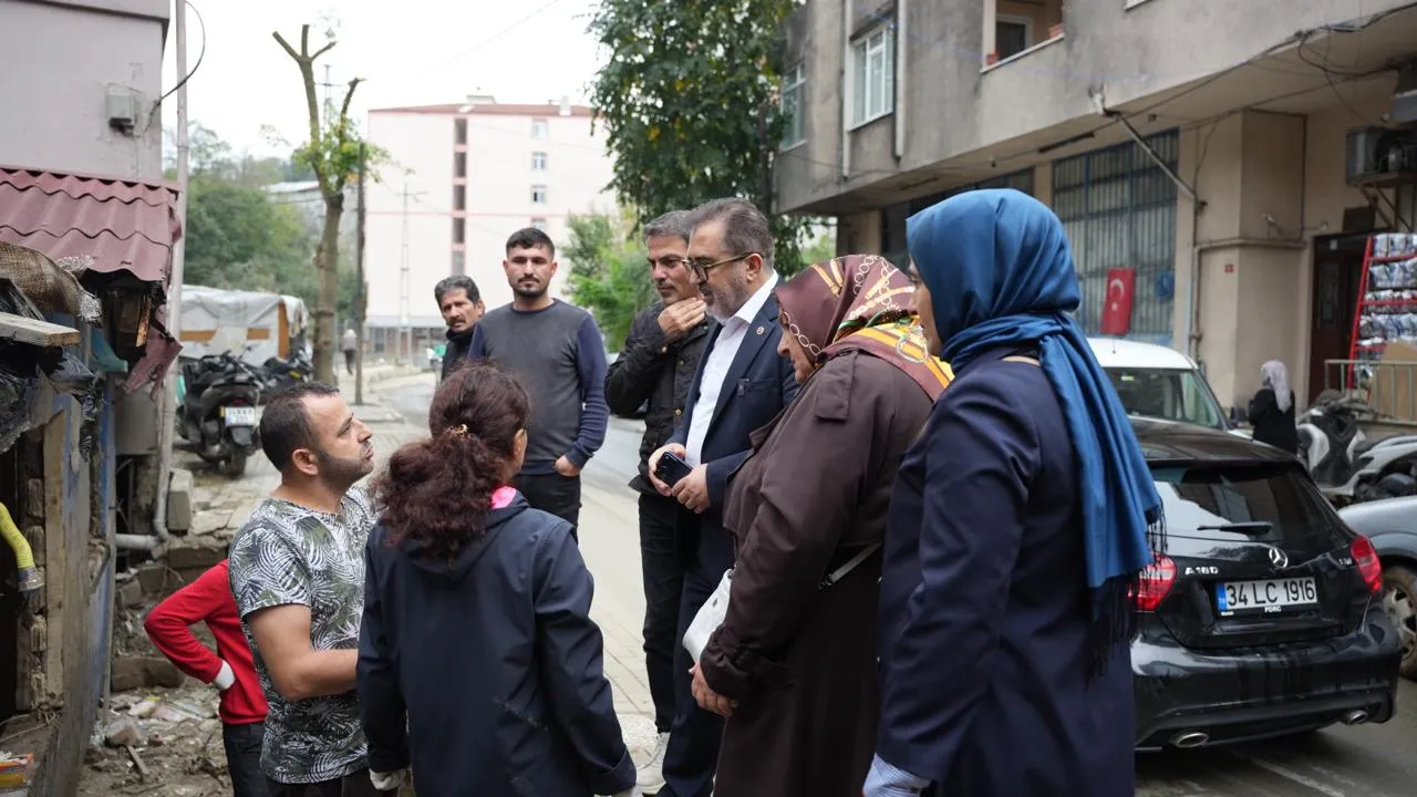 AK Parti İstanbul teşkilatı sahaya indi: Sel mağdurlarına özel ziyaret