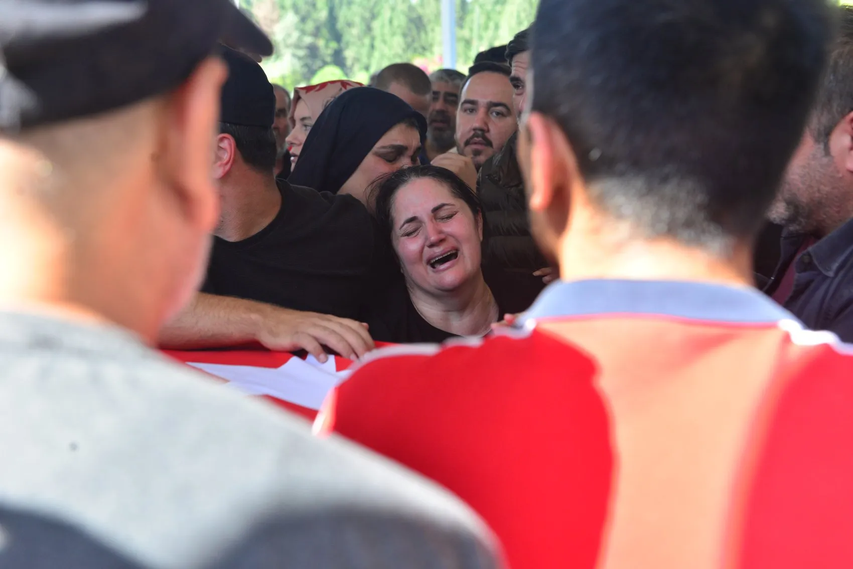 Denizden gelen acı haber Adana'yı yasa boğdu: Genç yolcu son yolculuğuna uğurlandı