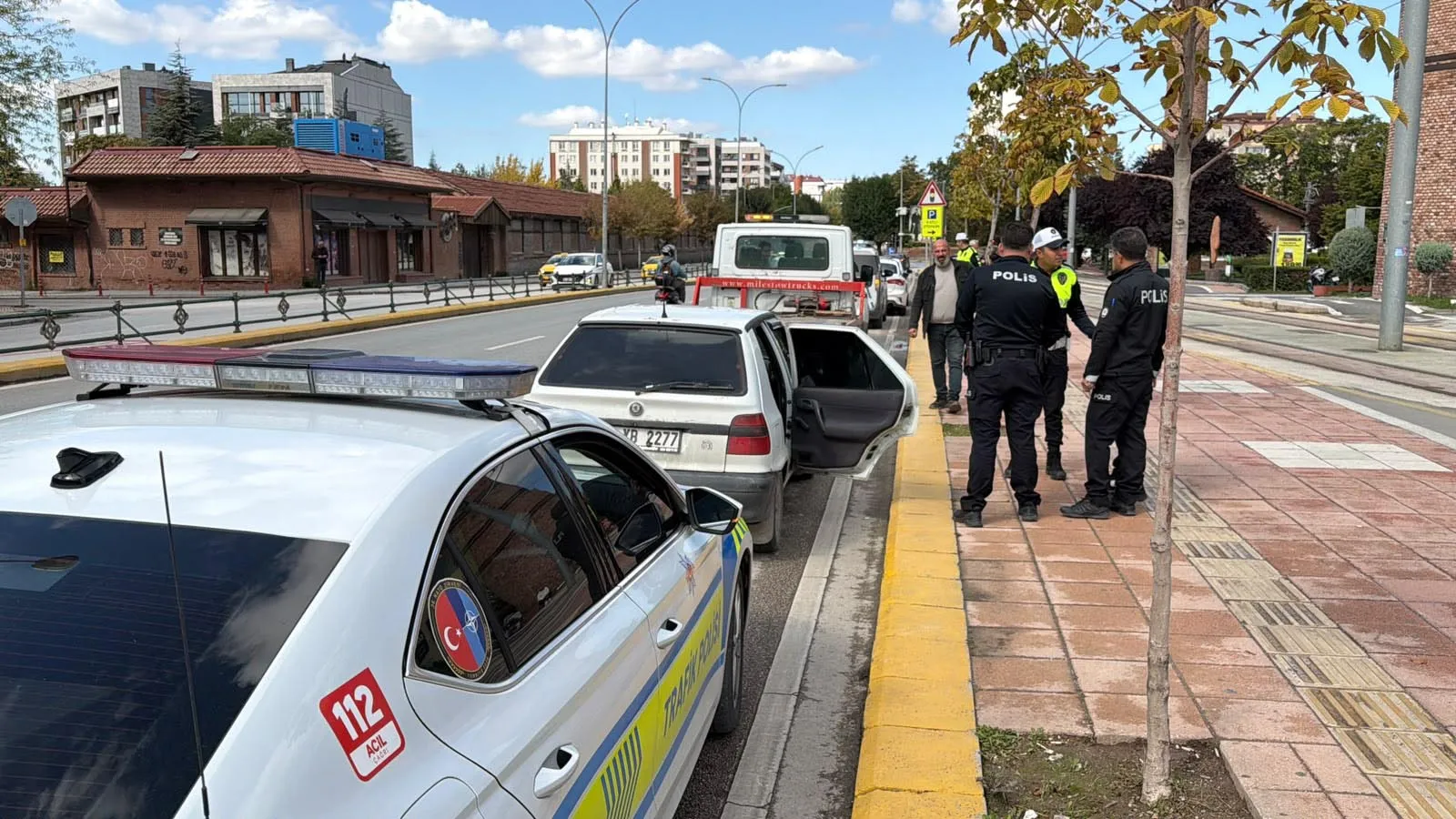 Eskişehir'de nefes kesen kovalamaca: Yarım milyonluk ceza ve uyuşturucu operasyonu