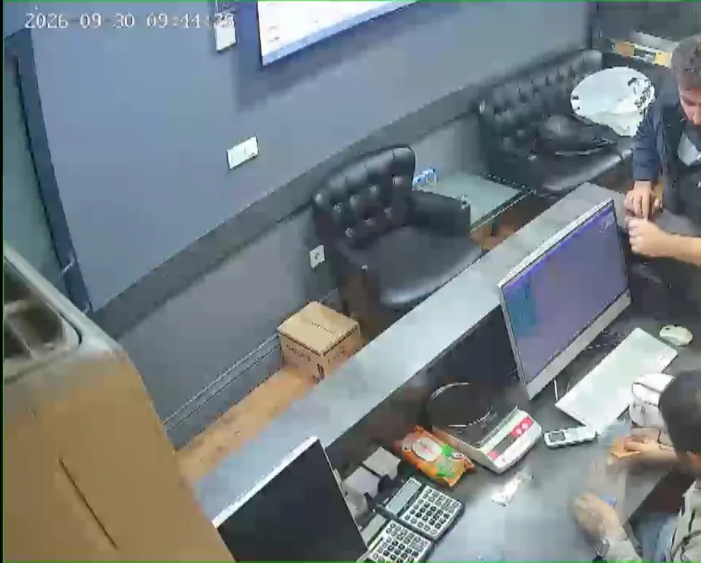 İftar sofrasına oturmayı beklerken hayatının birikimini kaptırdı: 15,5 milyon liralık vurgun