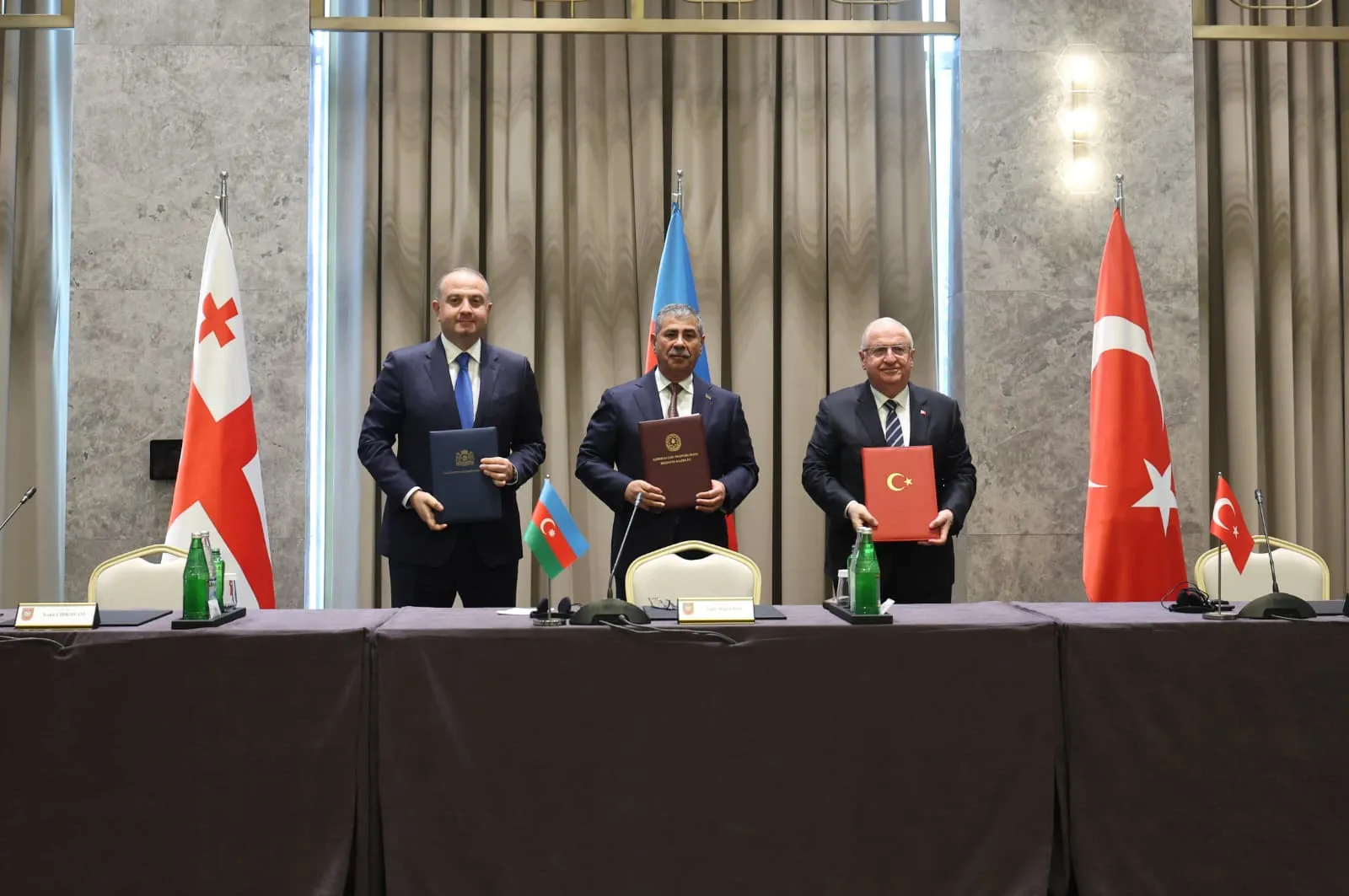 Kafkasya'nın Kalbinde Stratejik Zirve: Şuşa'da Tarihi Savunma Mutabakatı