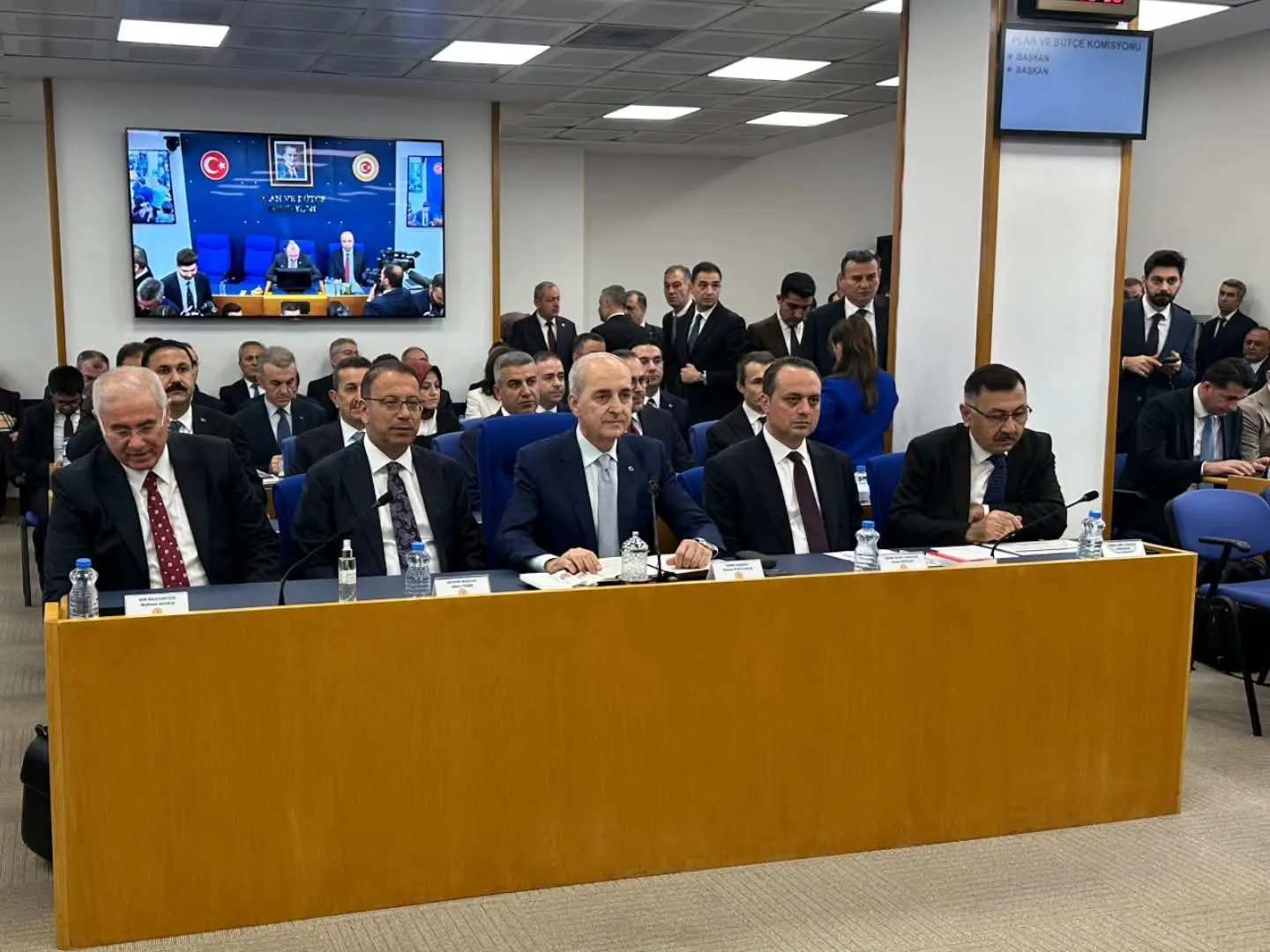 Meclis'in yeni dönem yol haritası: 33,7 milyarlık bütçe ve terörsüz gelecek vizyonu