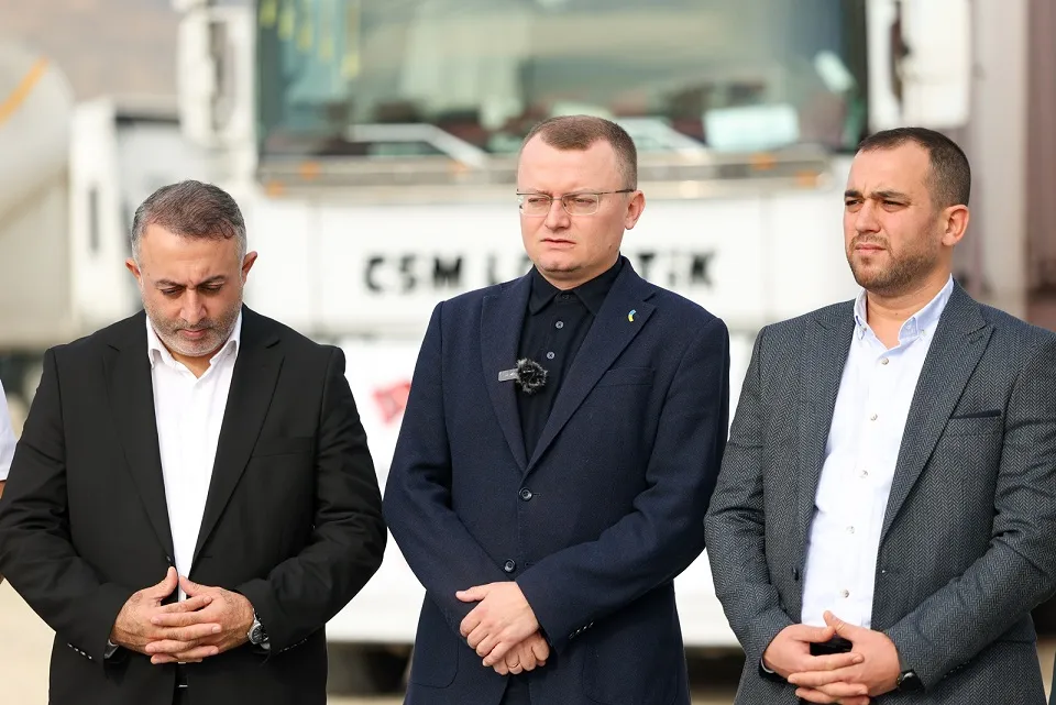 Savaşın gölgesindeki Ukrayna'ya İstanbul'dan dev insani yardım köprüsü