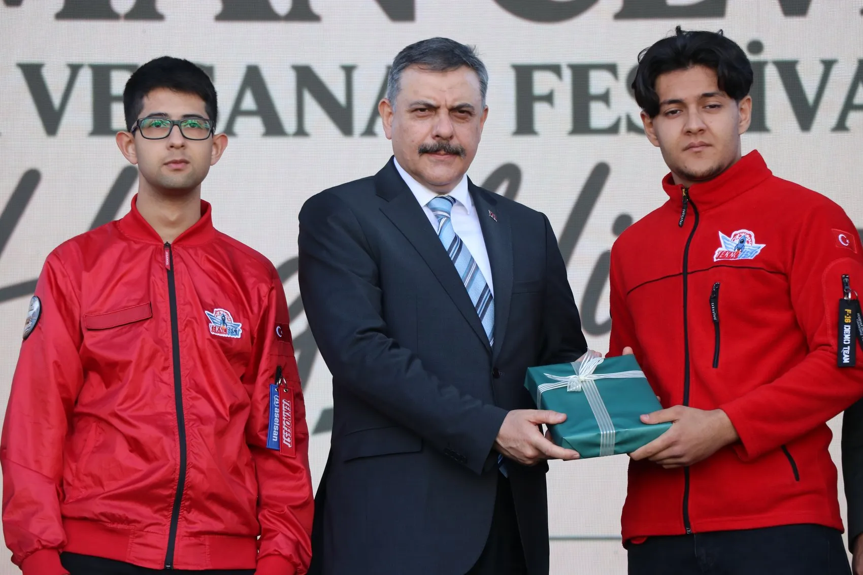 Dört yıl görev yaptığı topraklara bakan olarak döndü: Kaman’da duygusal buluşma