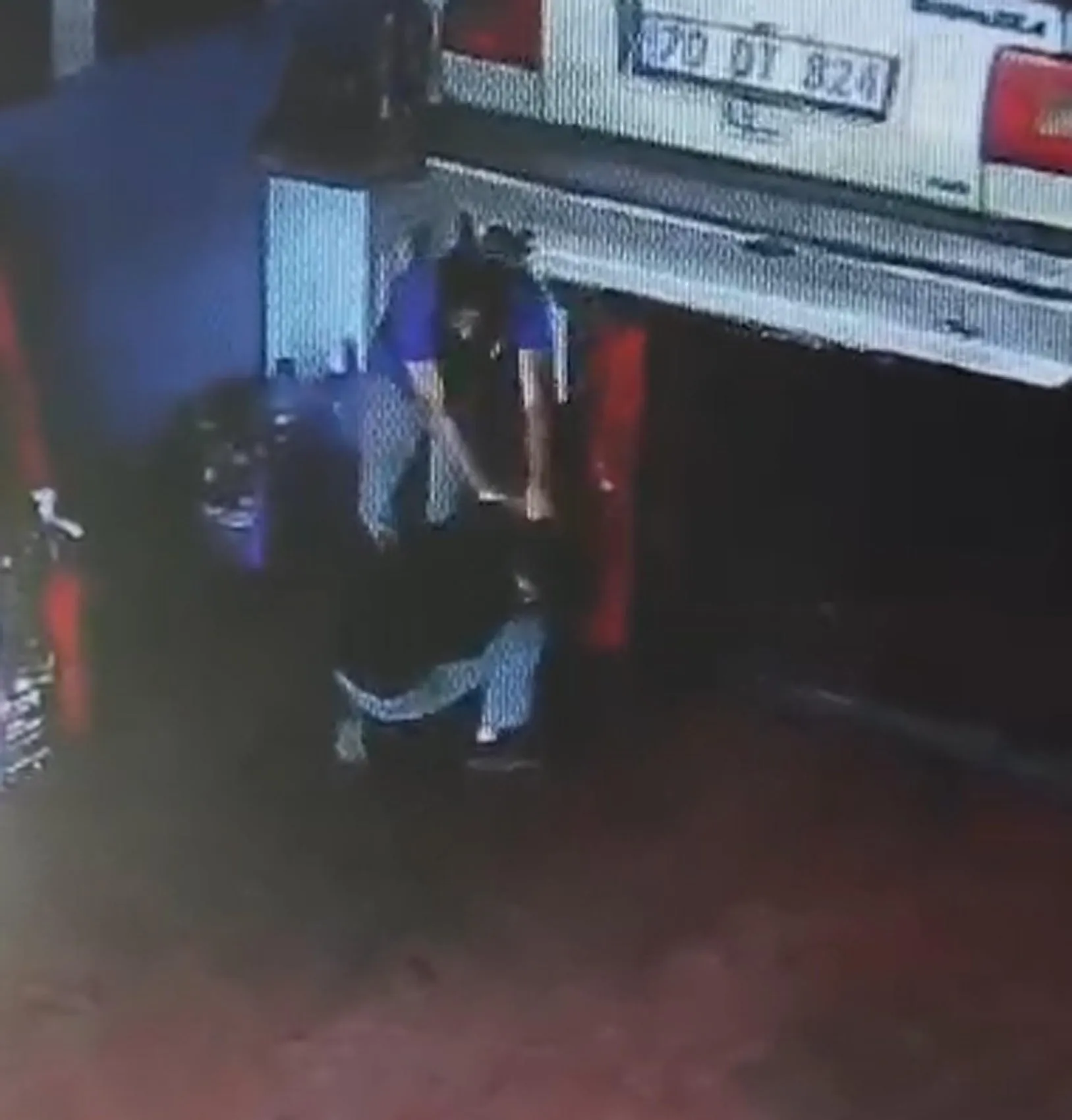 Meslek öğrenmek için gittiği tamirhanede dehşeti yaşadı: 14 yaşındaki öğrenciye iş yerinde şiddet