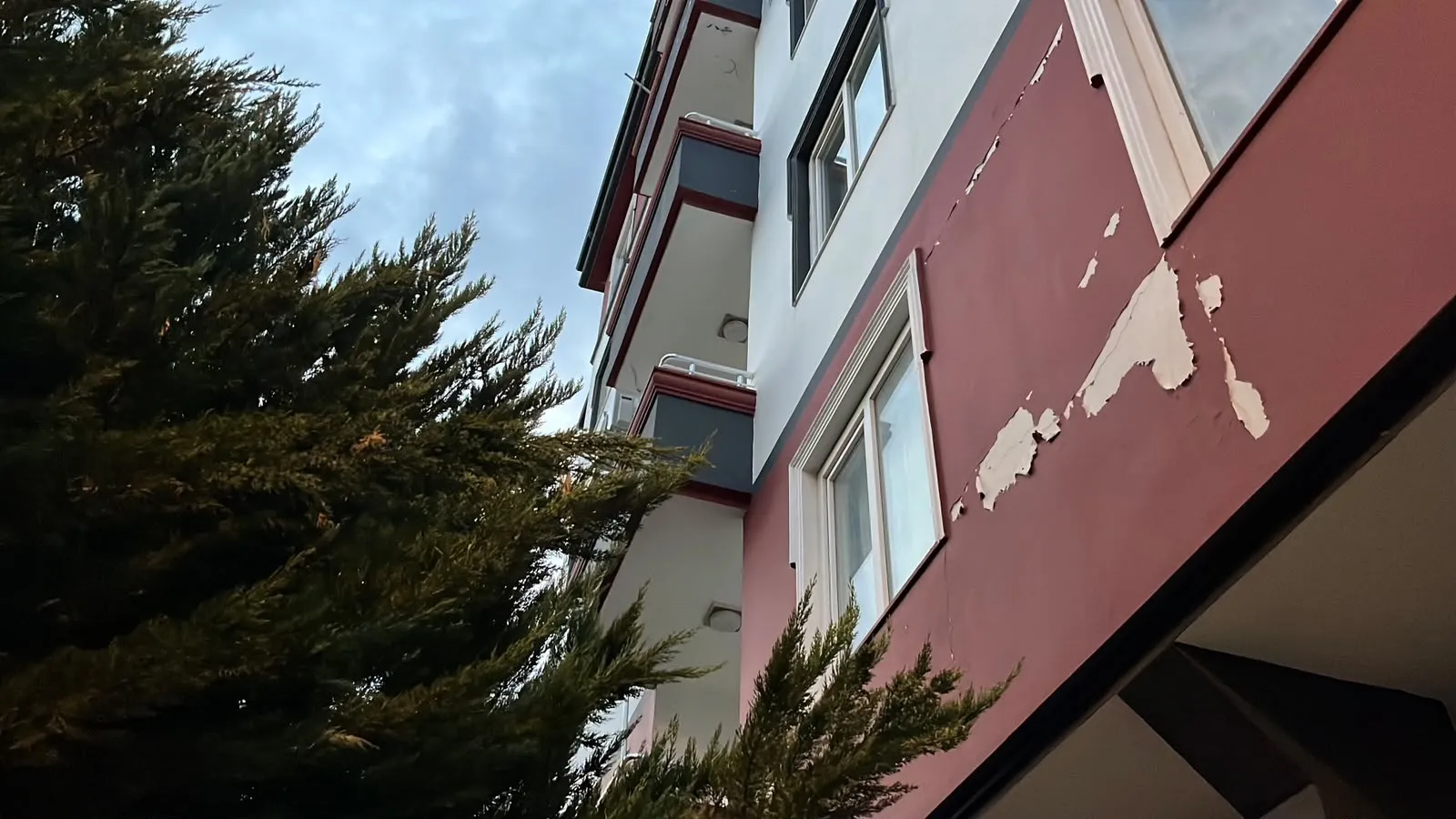 Gaziantep'te yürek yakan trajedi: Pencereden düşen aileden acı haber geldi