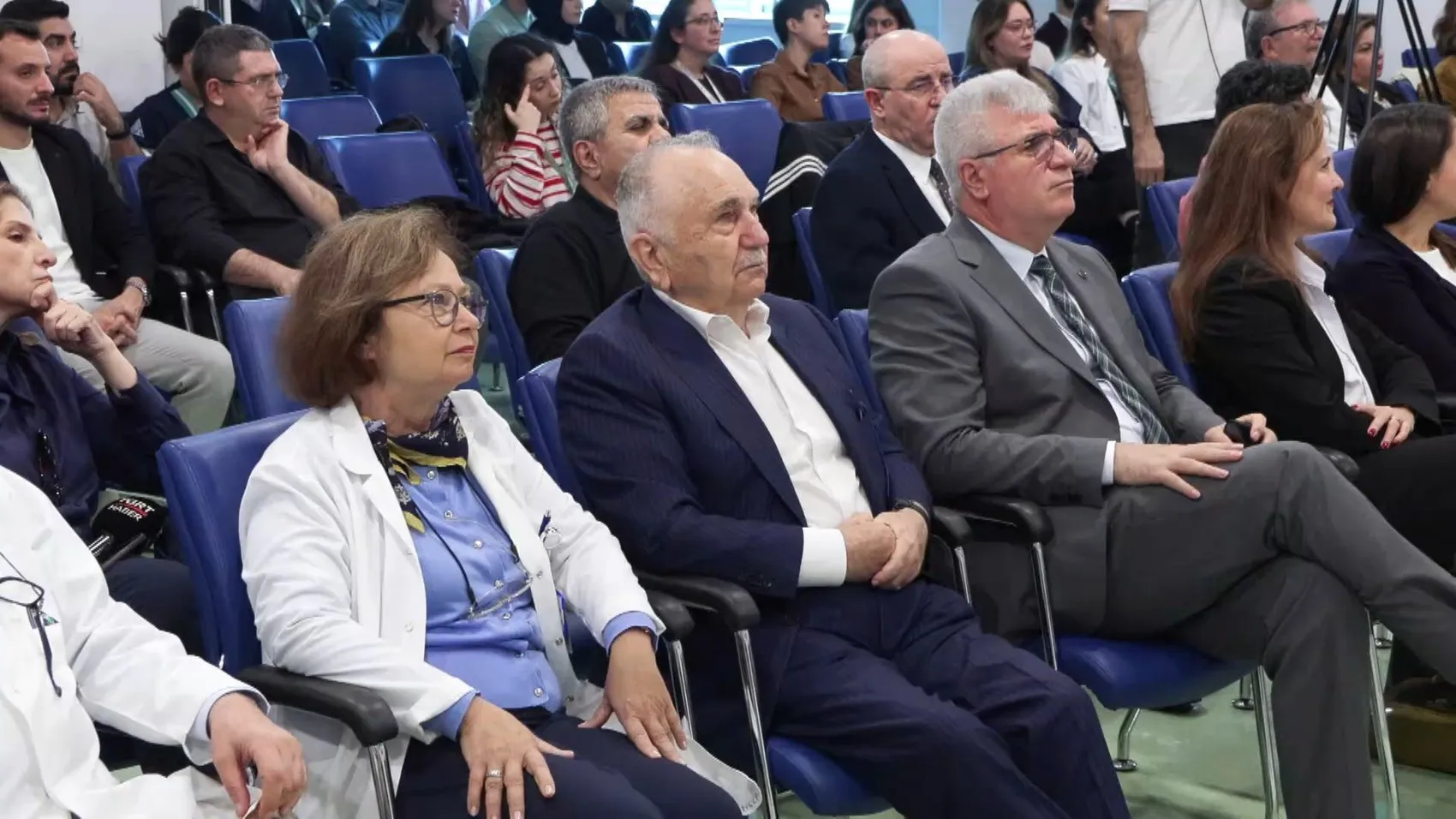 Tıp dünyasında 150 yıllık ezber bozuldu: Tiroid bezinde gizli kalmış yeni bir hücre bulundu