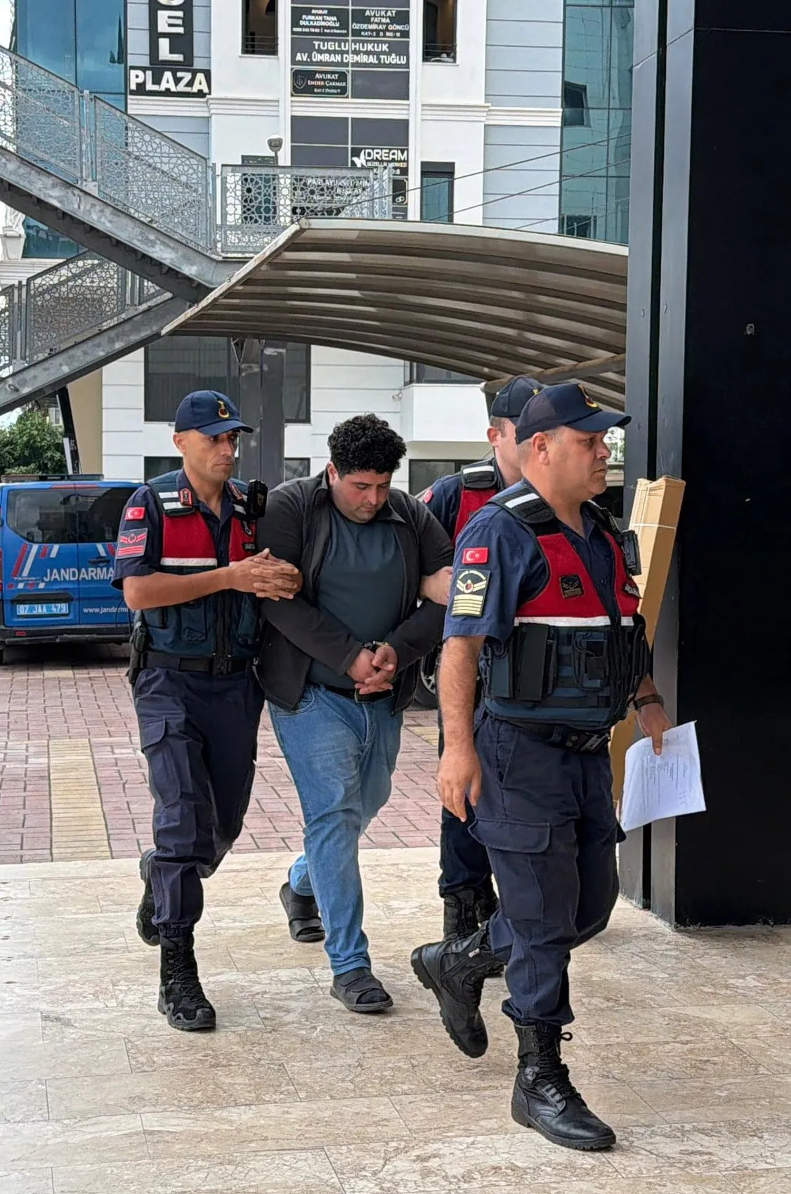 Sosyal medyada paylaştığı vahşet görüntüleri sonu oldu: Alanya'da tutuklama