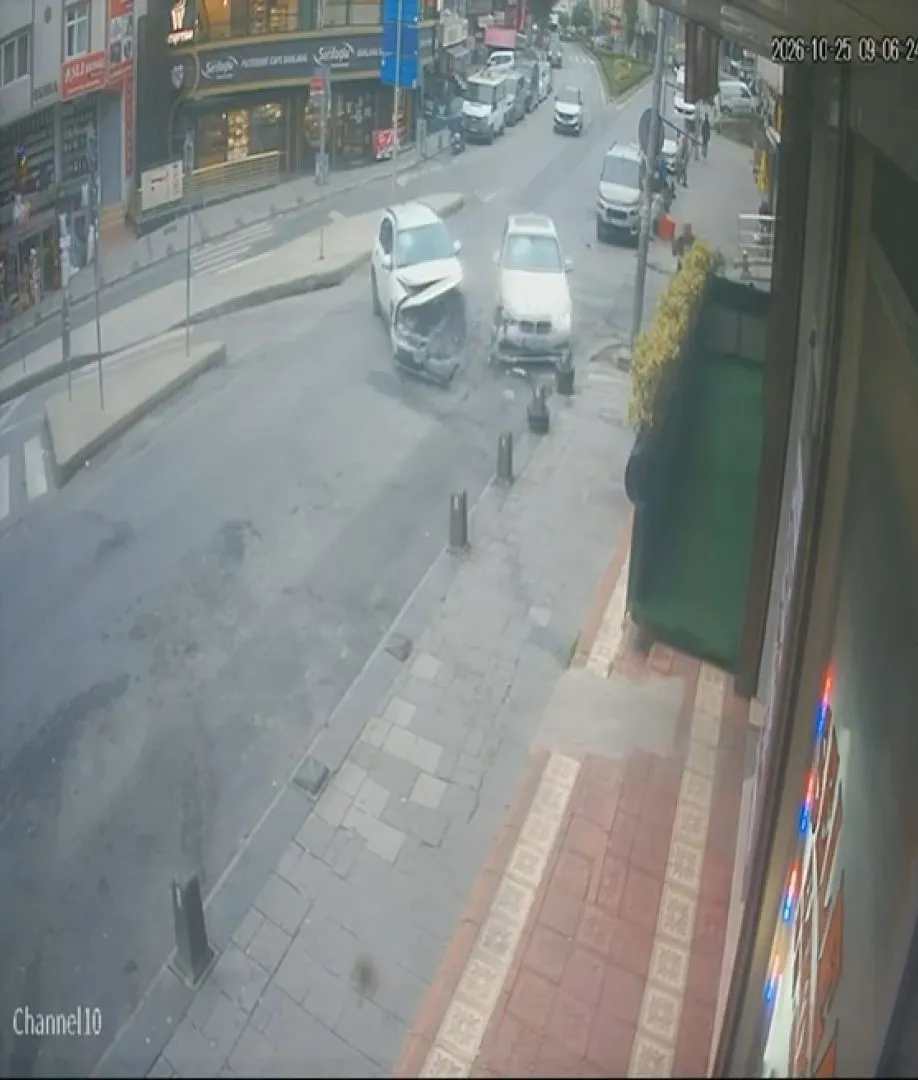 Arnavutköy'de saniyelerle gelen mucize: Kaldırım boştu, facia önlendi