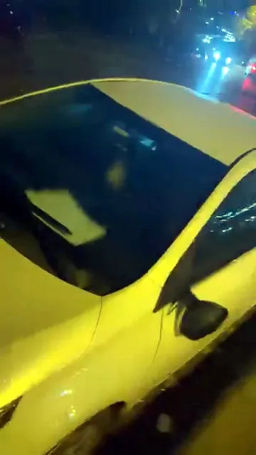 Esenyurt'ta gece yarısı vandalizmi: Park halindeki araçlar hedef alındı