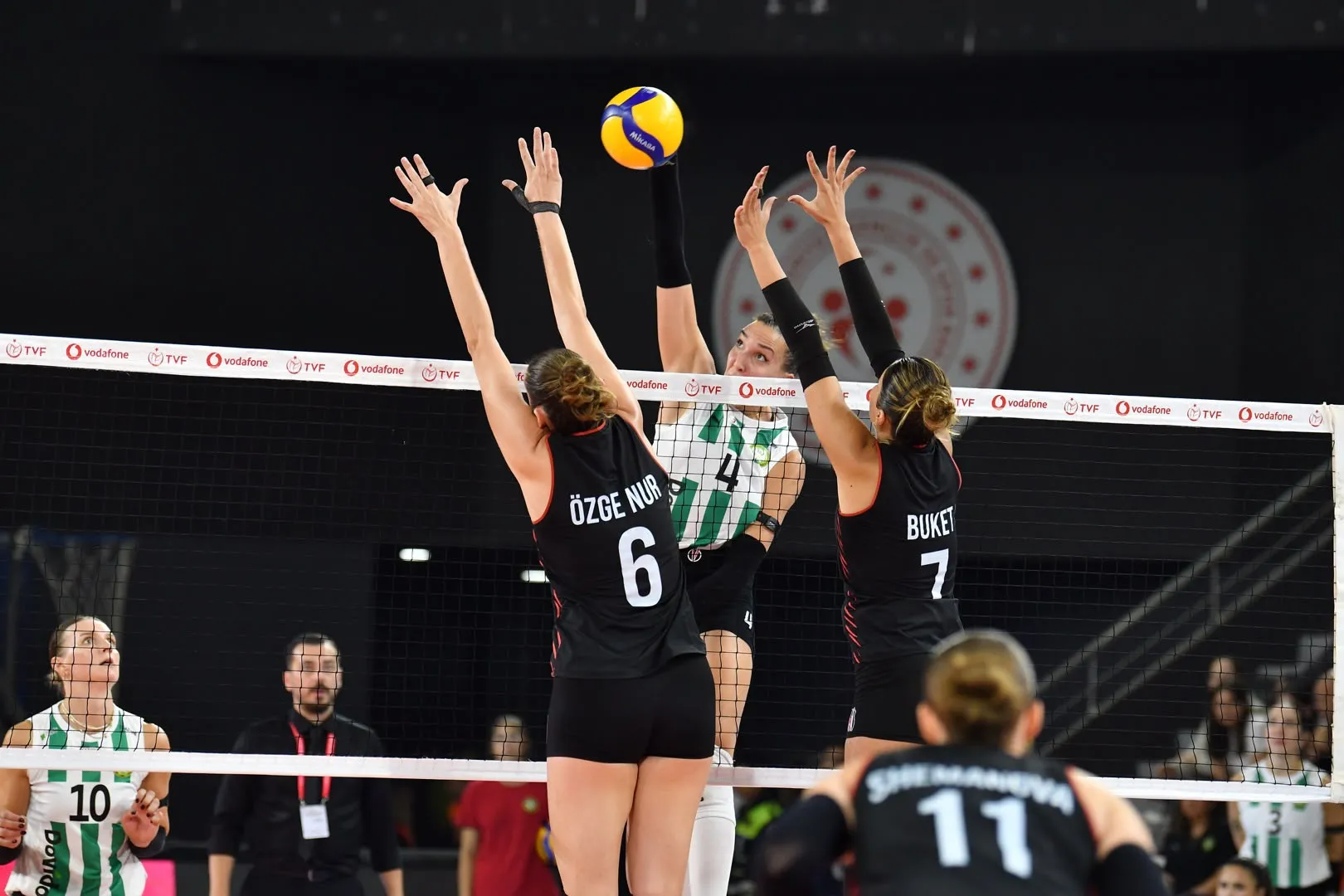 Muradiye'de Beşiktaş rüzgarı: Manisa evinde galibiyete hasret kaldı