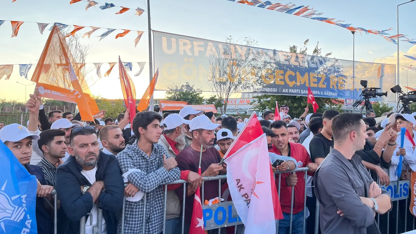 Şanlıurfa'da Siyasetin Yeni Üssü Kapılarını Açtı: Erdoğan'dan Teşkilata Mesaj