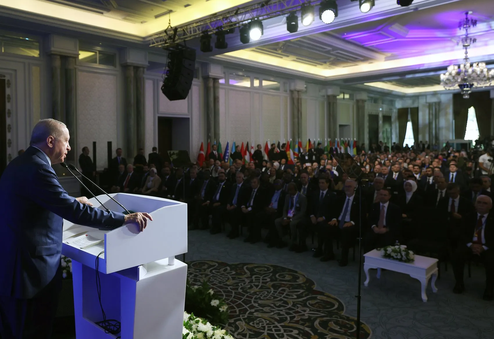 Küresel Adalet Zirvesi'nde sert çıkış: Dünya 5'ten büyüktür, sistemin çarkları artık işlemiyor