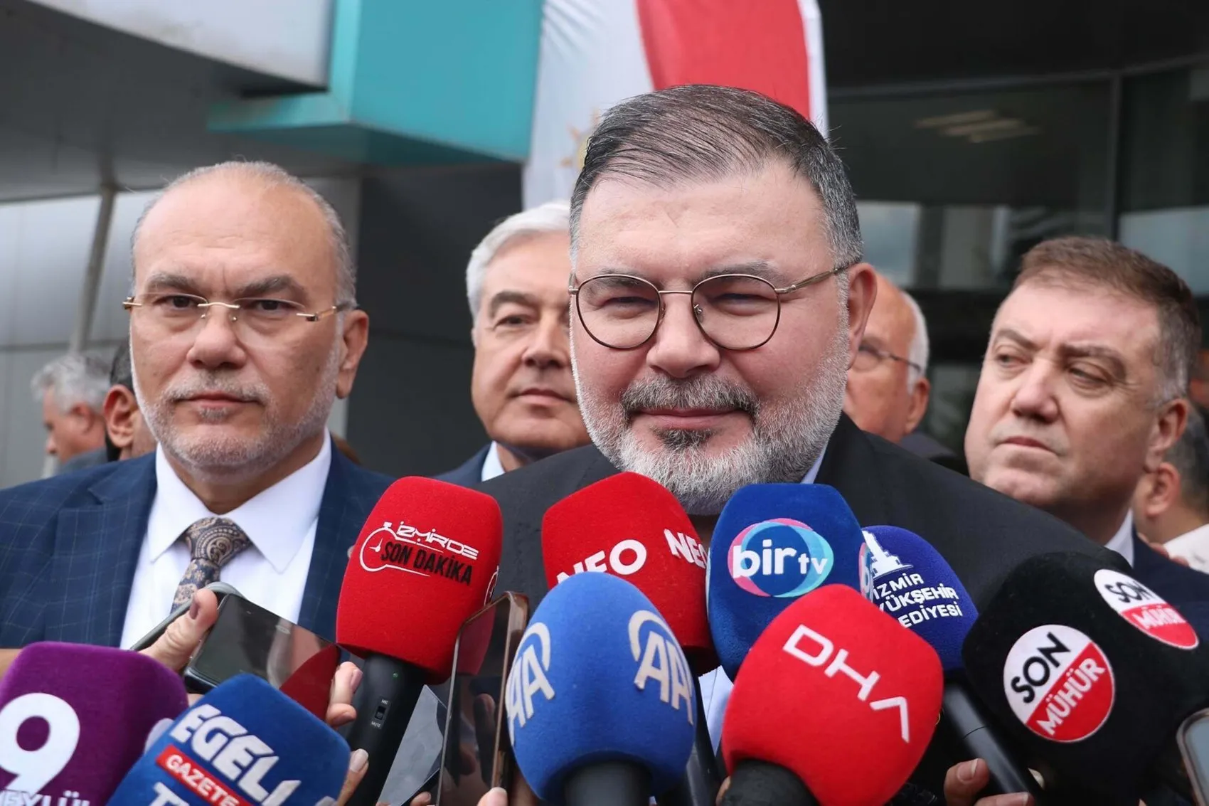 İzmir siyasetinde yeni dönem: Tugay ve Saygılı'dan ortak çalışma mesajı