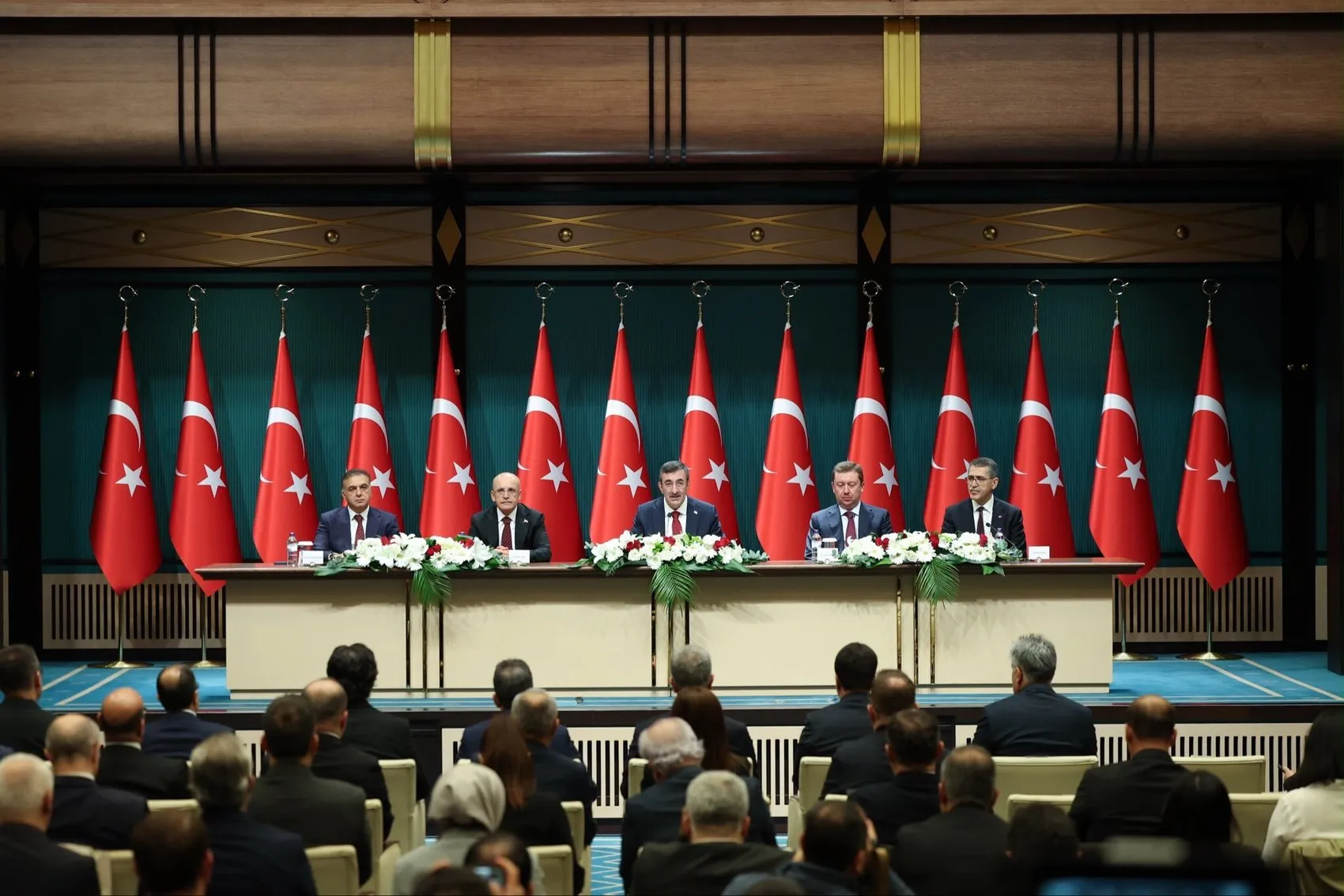 Eğitim bütçede zirveyi bırakmıyor: 2027 yılı için devasa kaynak ayrıldı