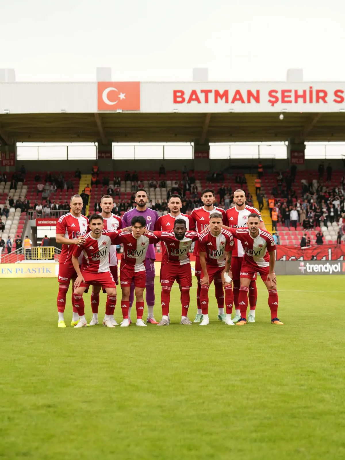 Batman Petrolspor evinde fırtına gibi esti: İstanbulspor'a geçit yok