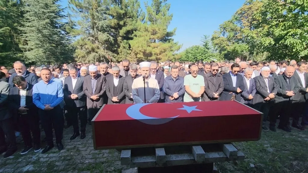 Amasya'da hüzünlü veda: Vali Yardımcısı İhsan Ayrancı son yolculuğuna uğurlandı