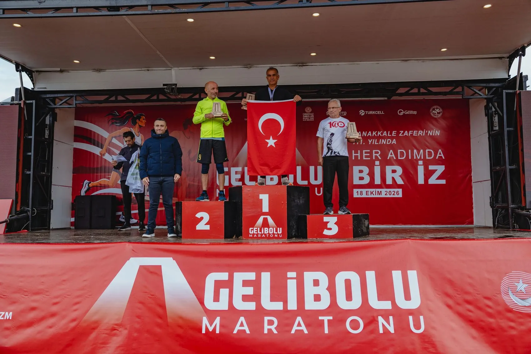 Gelibolu'nun zorlu parkurunda zafer kürsüsü sahiplerini buldu