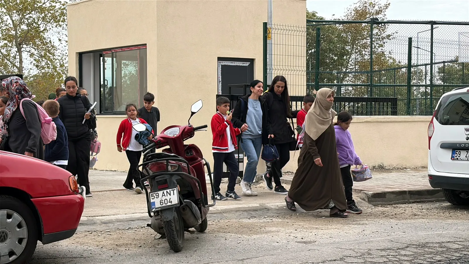 Sokak hayvanlarının tırmalaması basit bir yaralanma değil: Hayati tehlikeyi hafife almayın