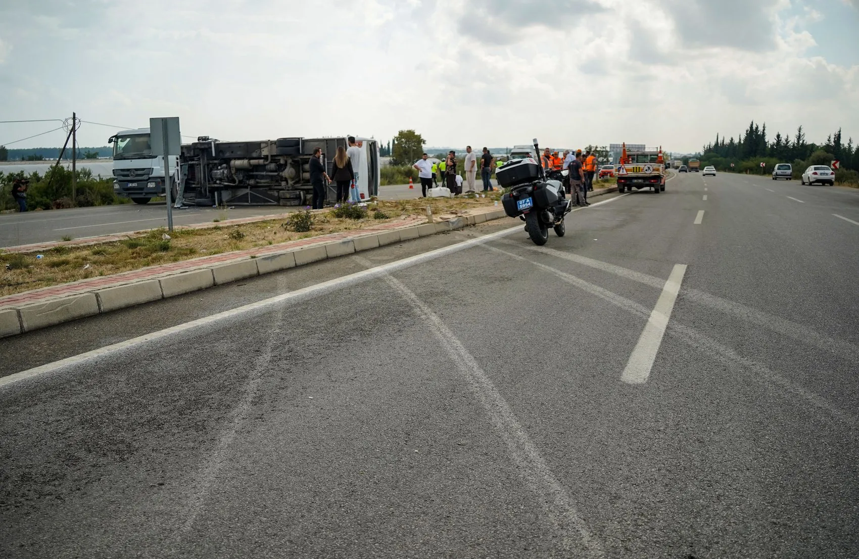 Antalya'daki kaza yerinde şoföre şok tepki: Görüntüleri izletip hızını yüzüne vurdu