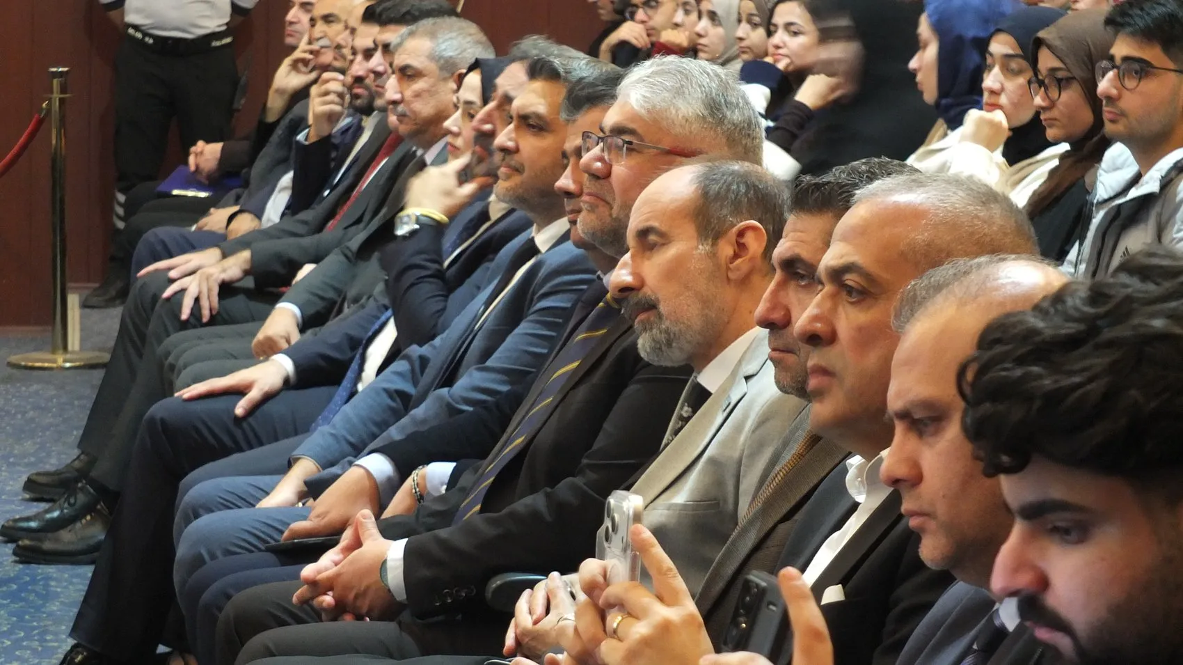 Cüneyt Yüksel'den Mardin'de sert çıkış: İnsanlığın en karanlık suçu işleniyor