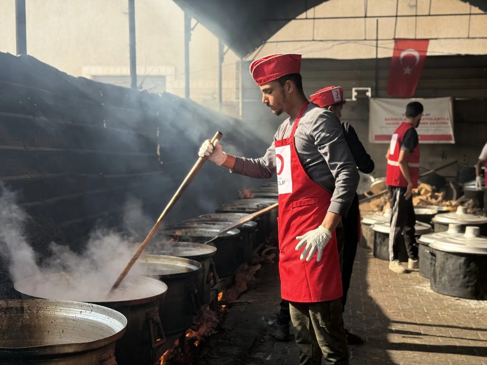 Gazze'de Üçüncü Yıl: Türk Kızılay'ın İyilik Köprüsü Umut Olmaya Devam Ediyor