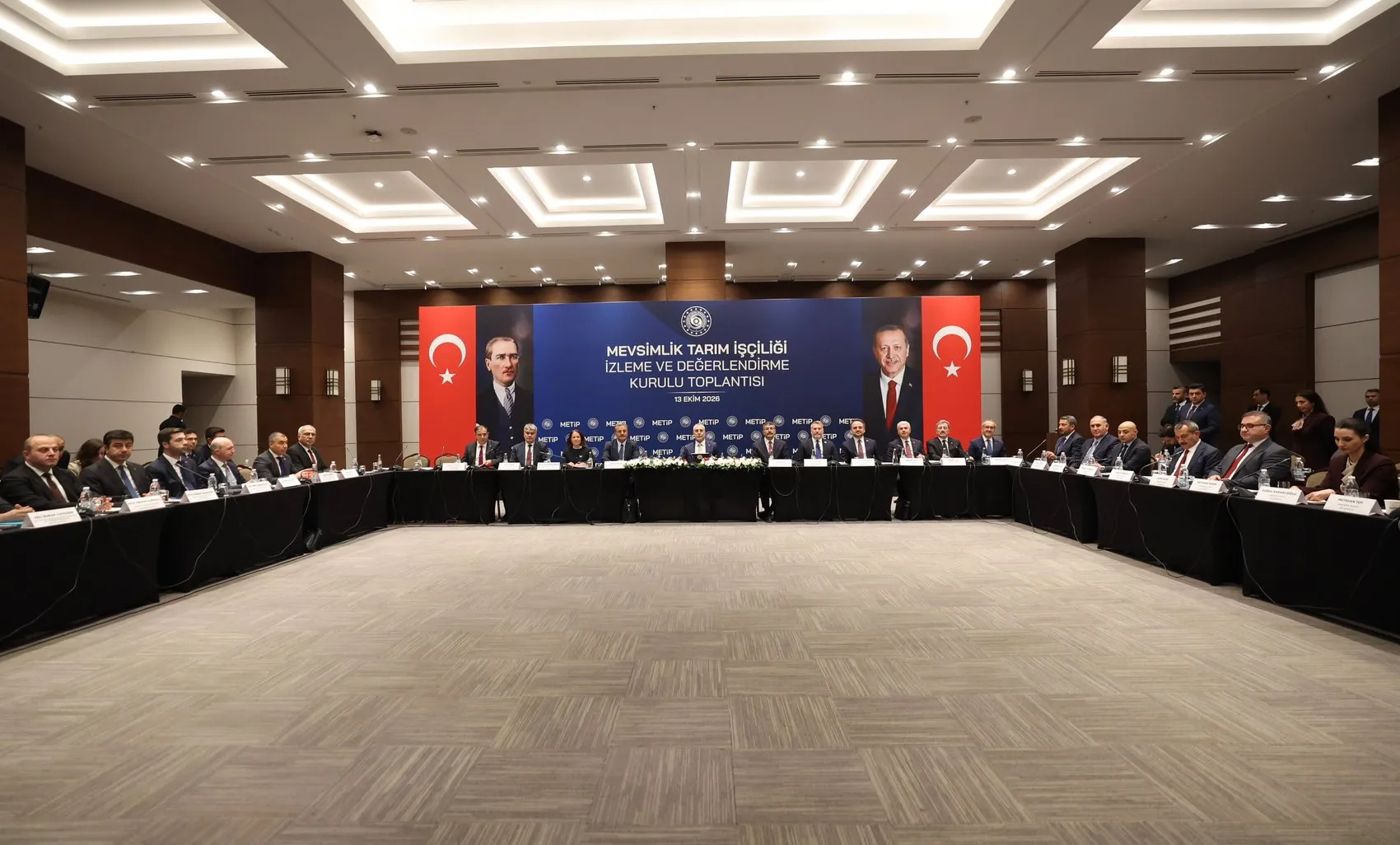 Mevsimlik tarım işçiliğinde yeni dönem: Bakan Işıkhan'dan sürdürülebilir model vurgusu