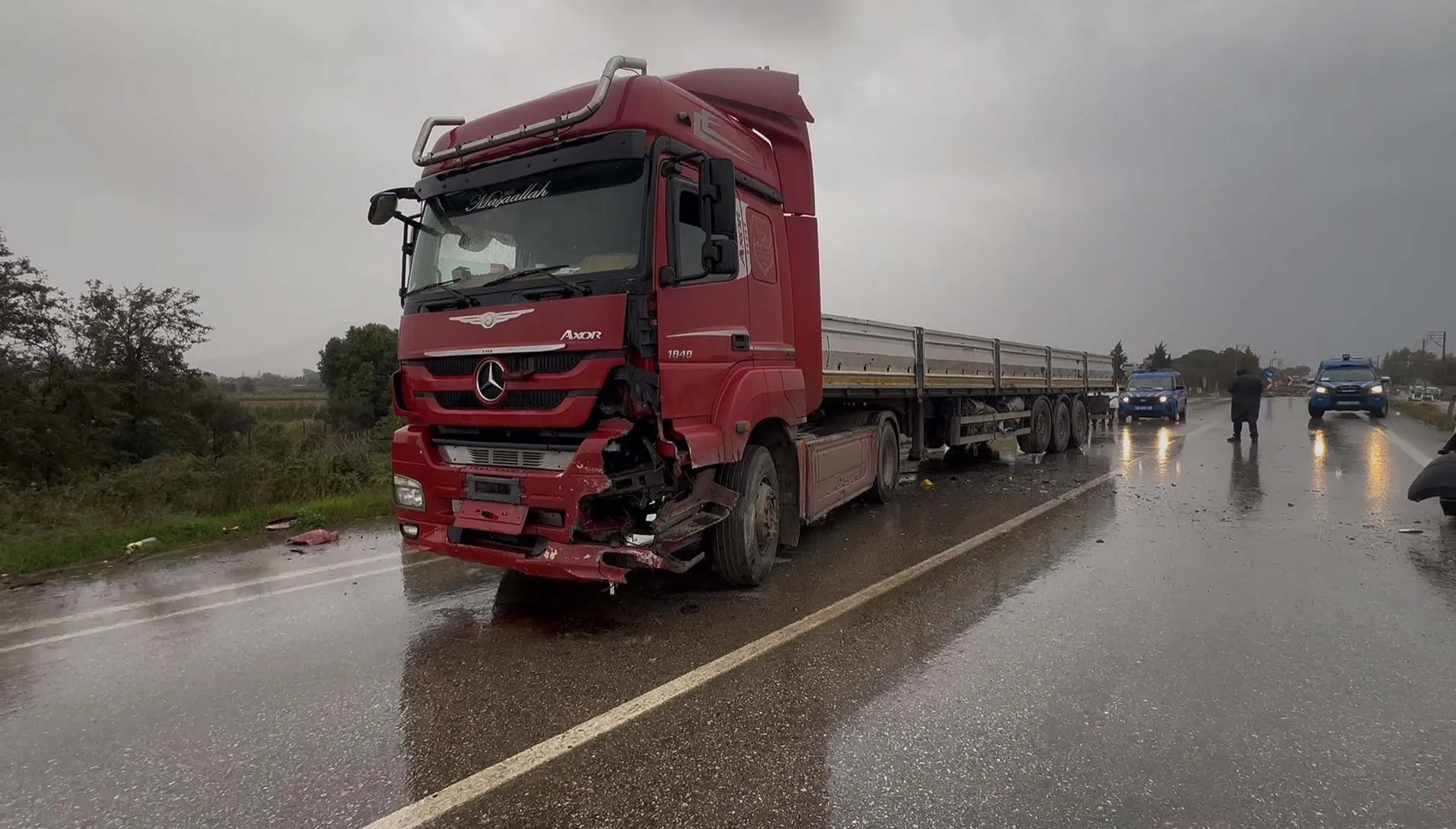 Ödemiş yolunda hatalı sollama faciaya dönüştü: Bir kişi hayatını kaybetti