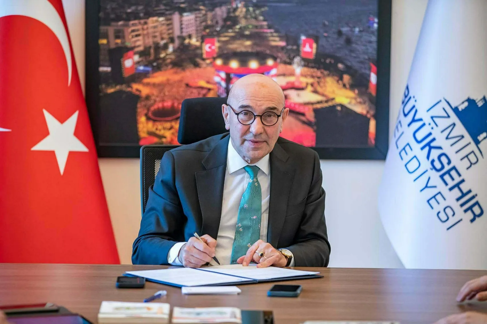 İZBETON davasında belediyeden kritik hamle: Zarar gören sıfatıyla katılma talebi