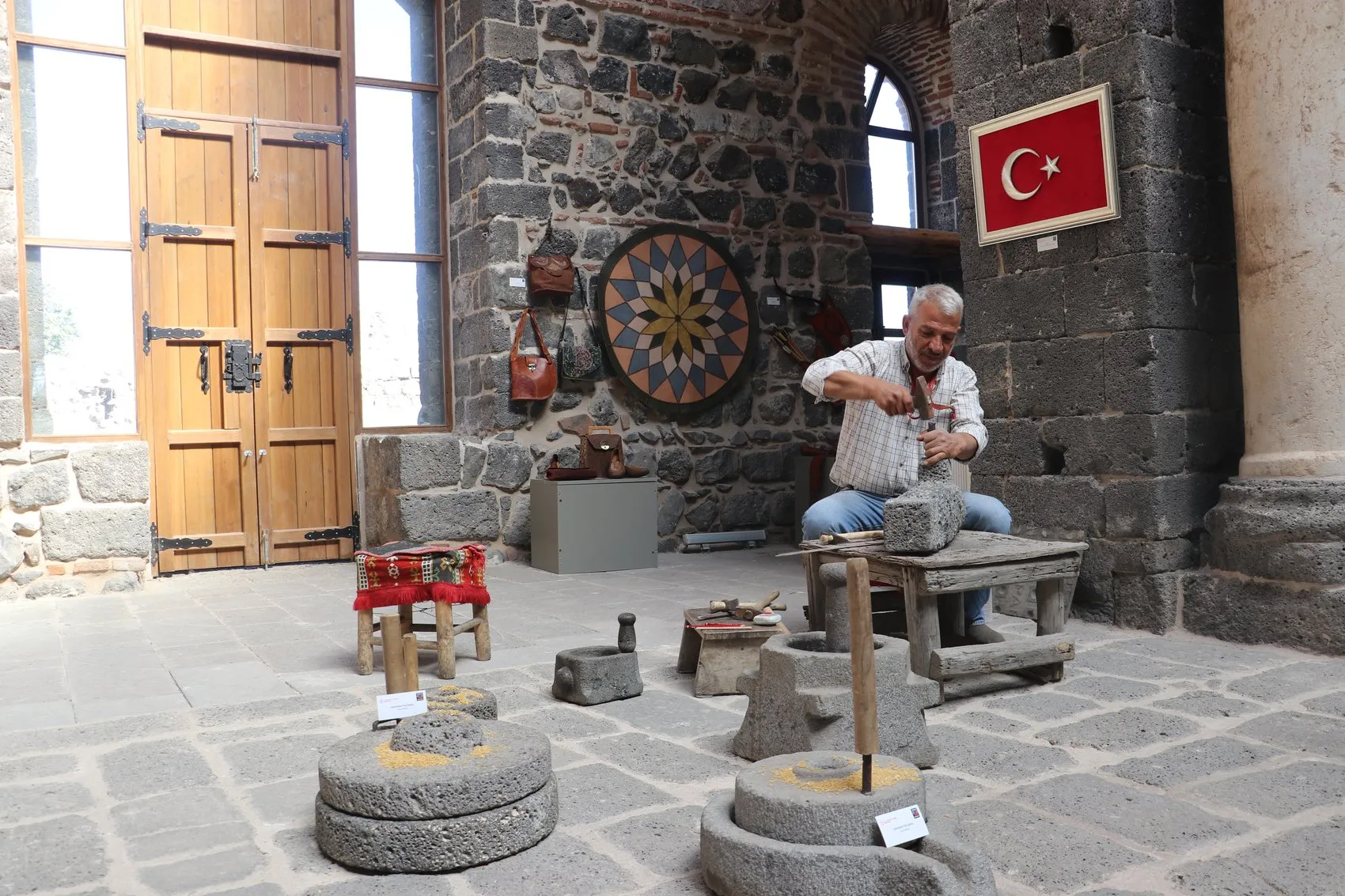 Diyarbakır'da 40 yıllık sessizlik bozuldu: Şehrin yeni gündemi sanat ve gastronomi