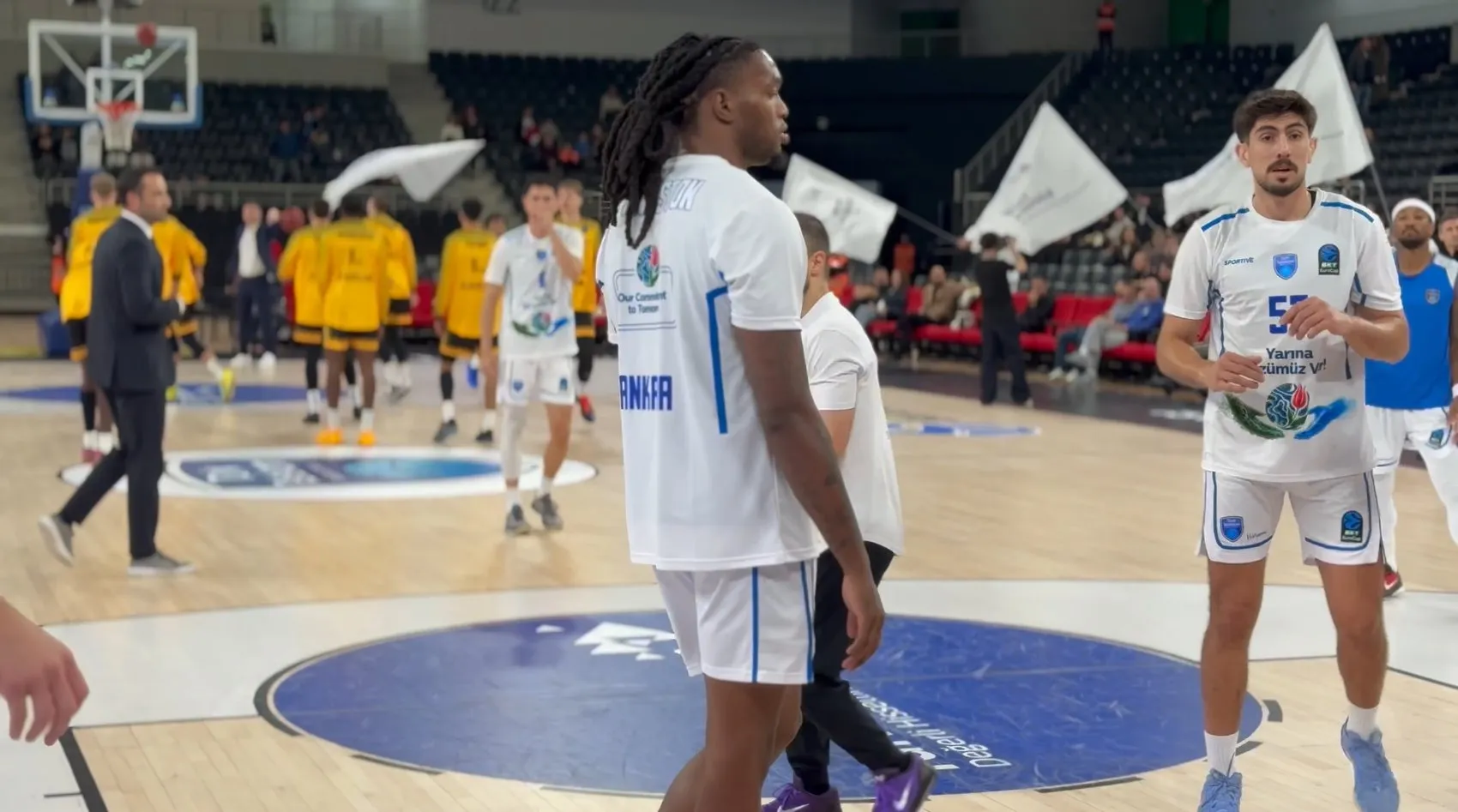 Ankara'da basketbol parkesinde yeşil dönüşüm: Türk Telekom'dan iklim krizine karşı anlamlı hamle