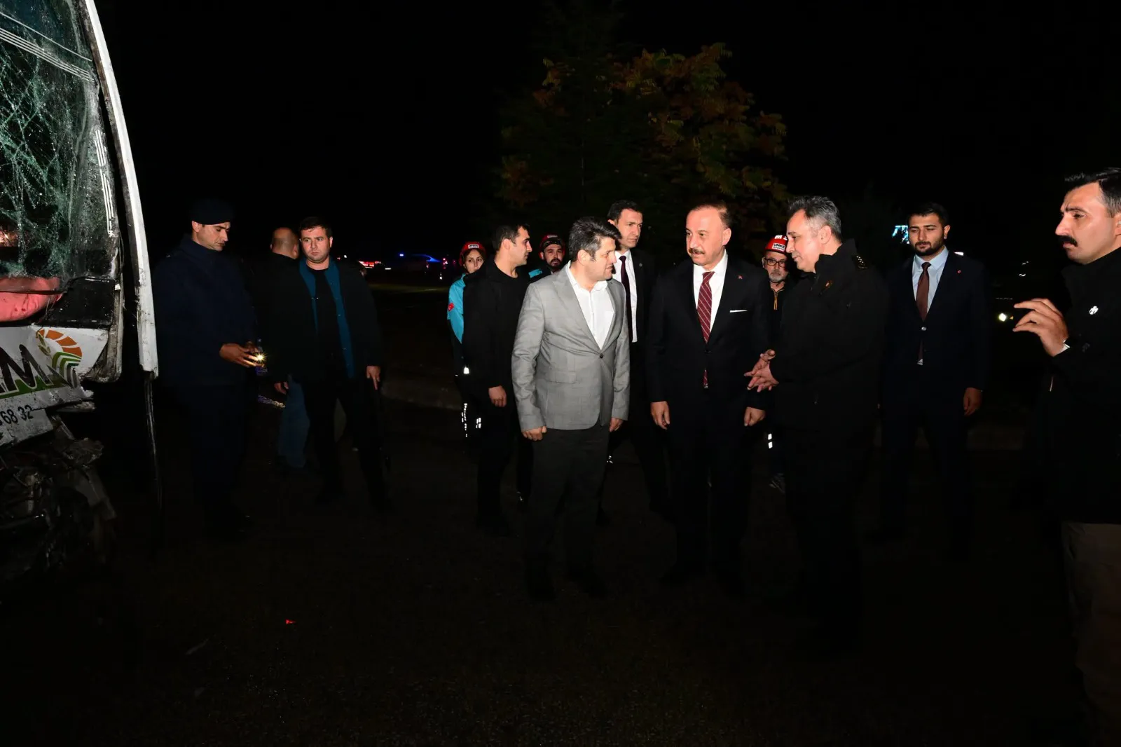 Isparta-Afyonkarahisar yolunda korkutan kaza: Tarım işçilerini taşıyan araç devrildi